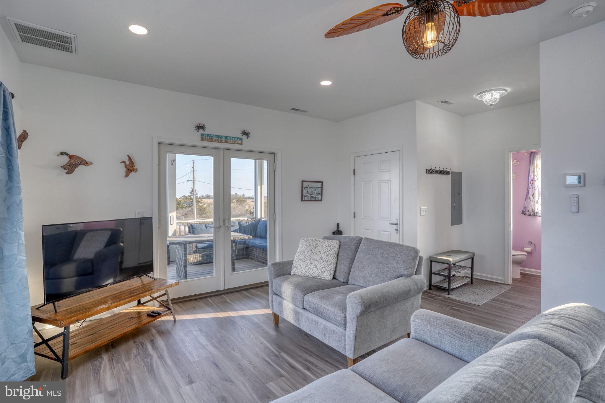 BIG STONE BEACH - Residential