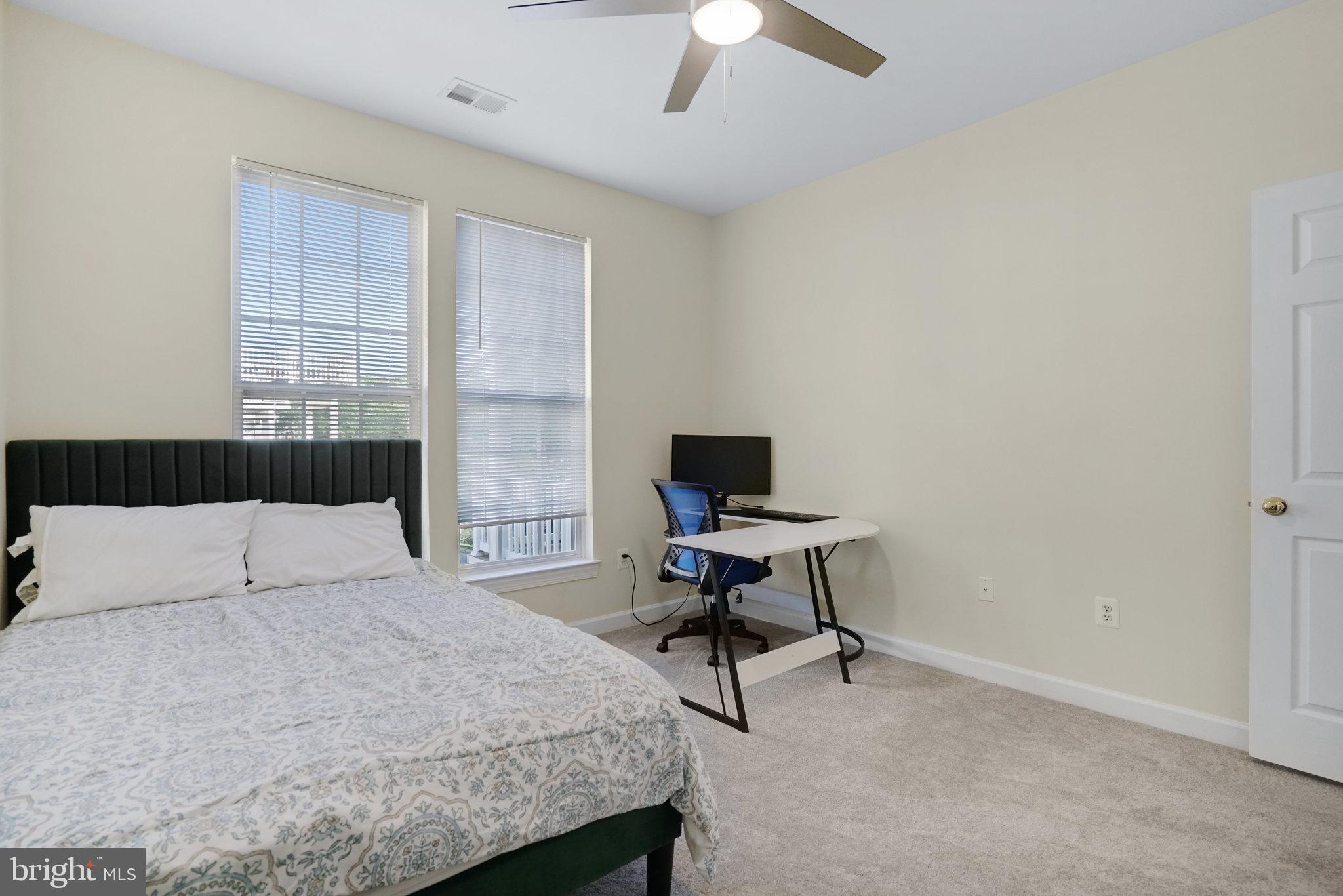 VILLAGES OF POTOMAC AT INDIAN HEAD - Residential Lease