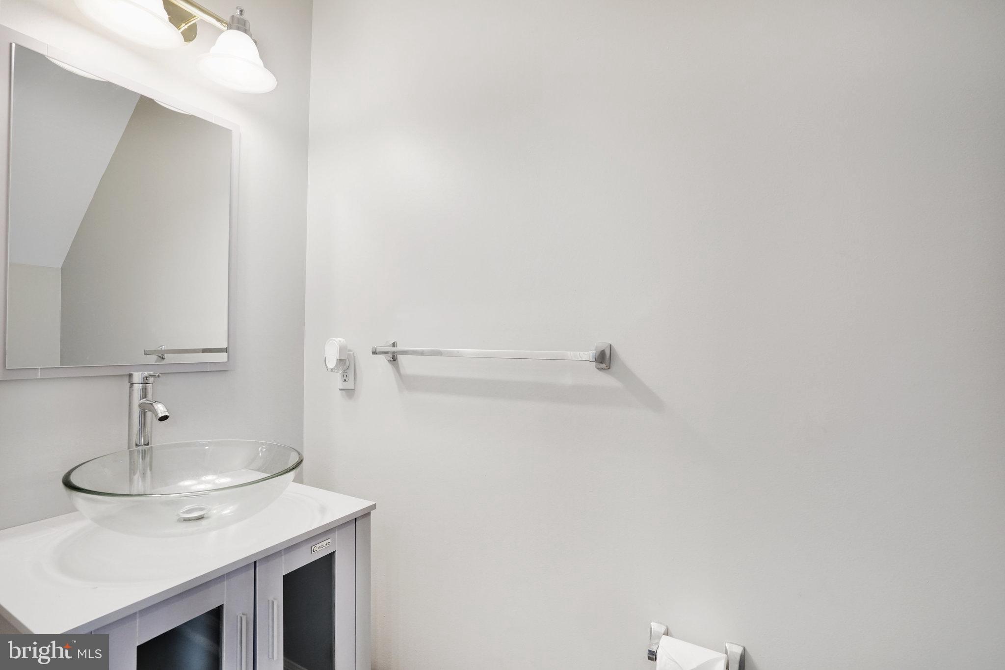 VILLAGES OF POTOMAC AT INDIAN HEAD - Residential Lease