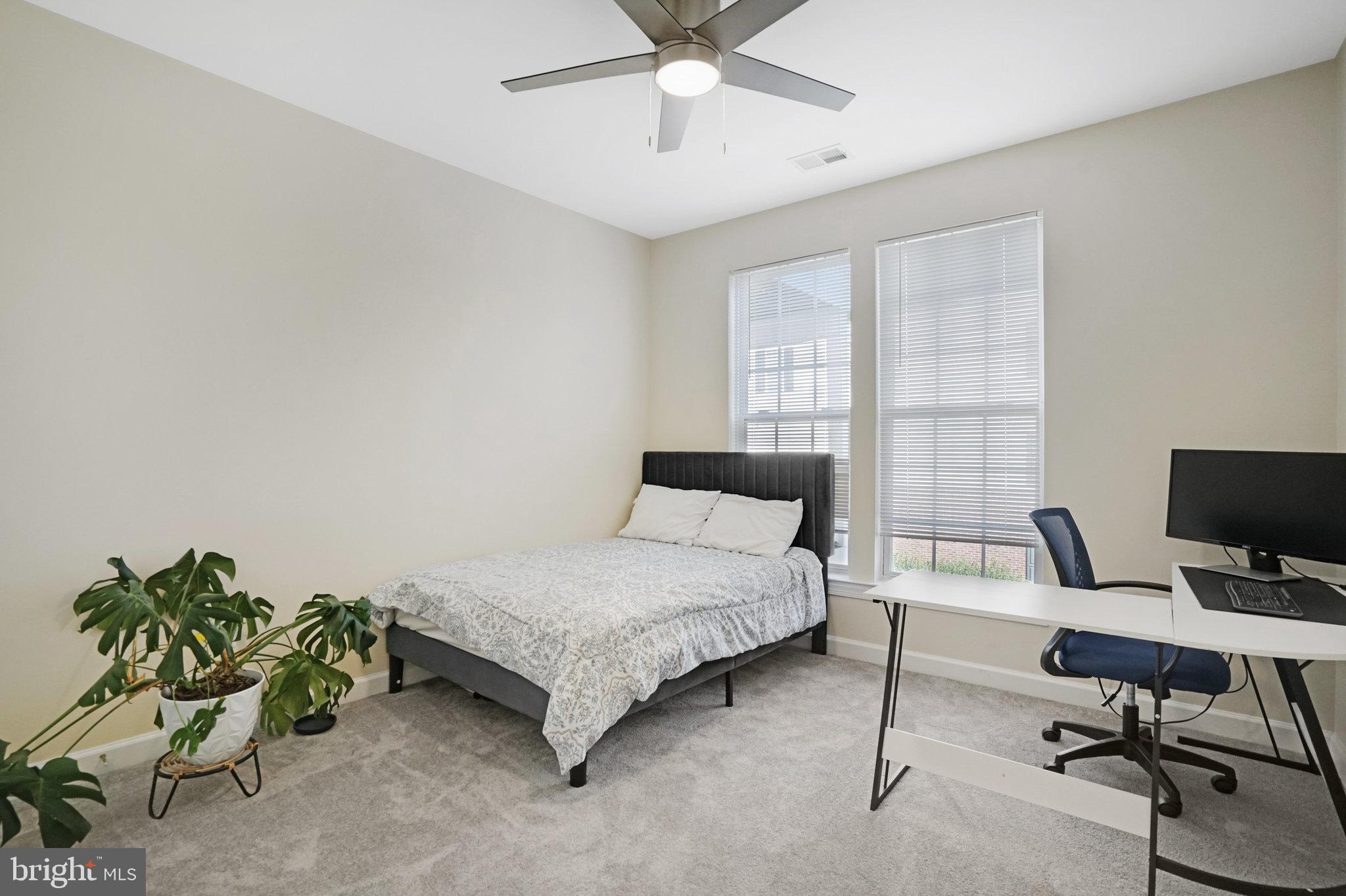 VILLAGES OF POTOMAC AT INDIAN HEAD - Residential Lease