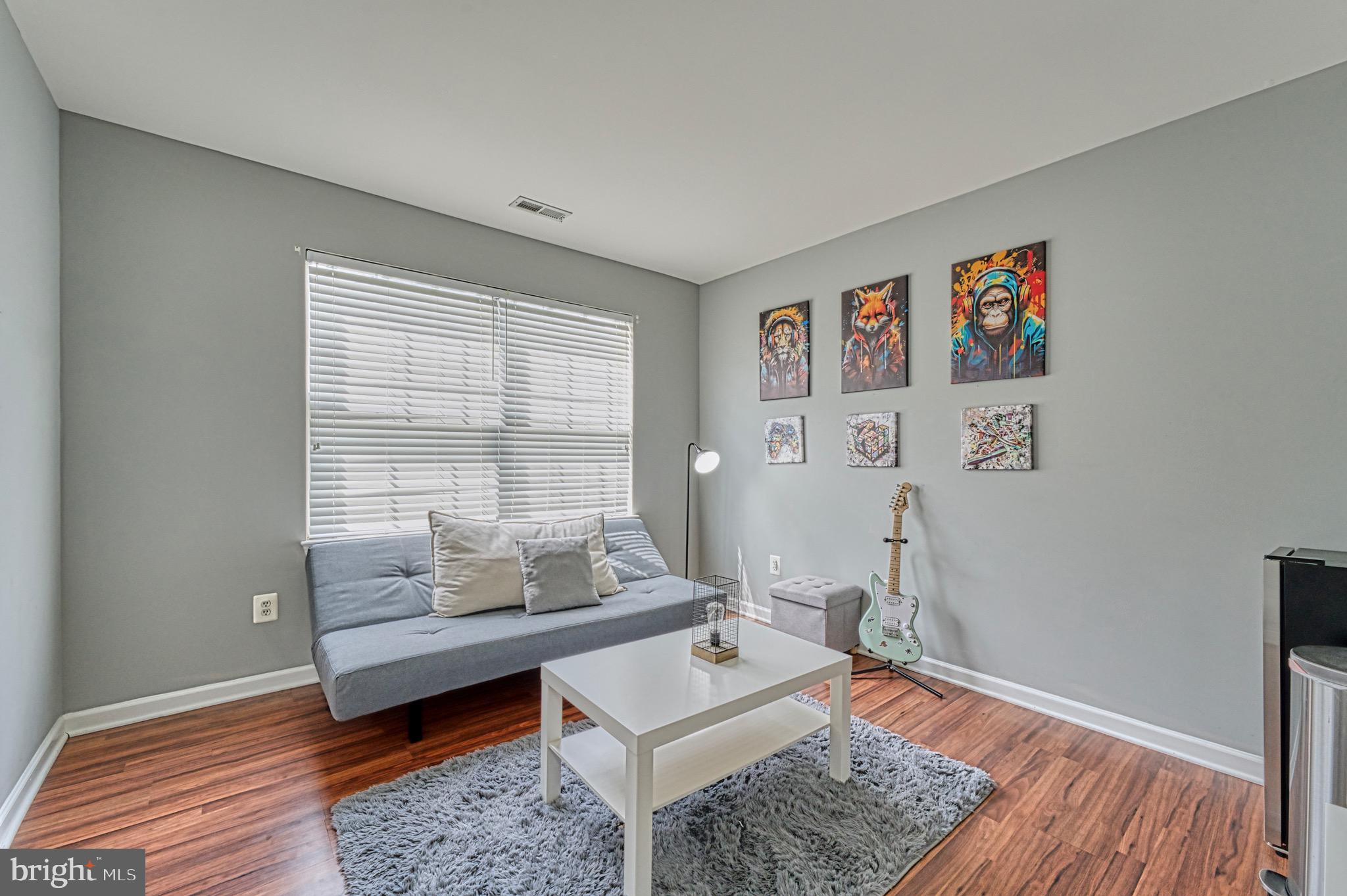 BELMONT - Residential