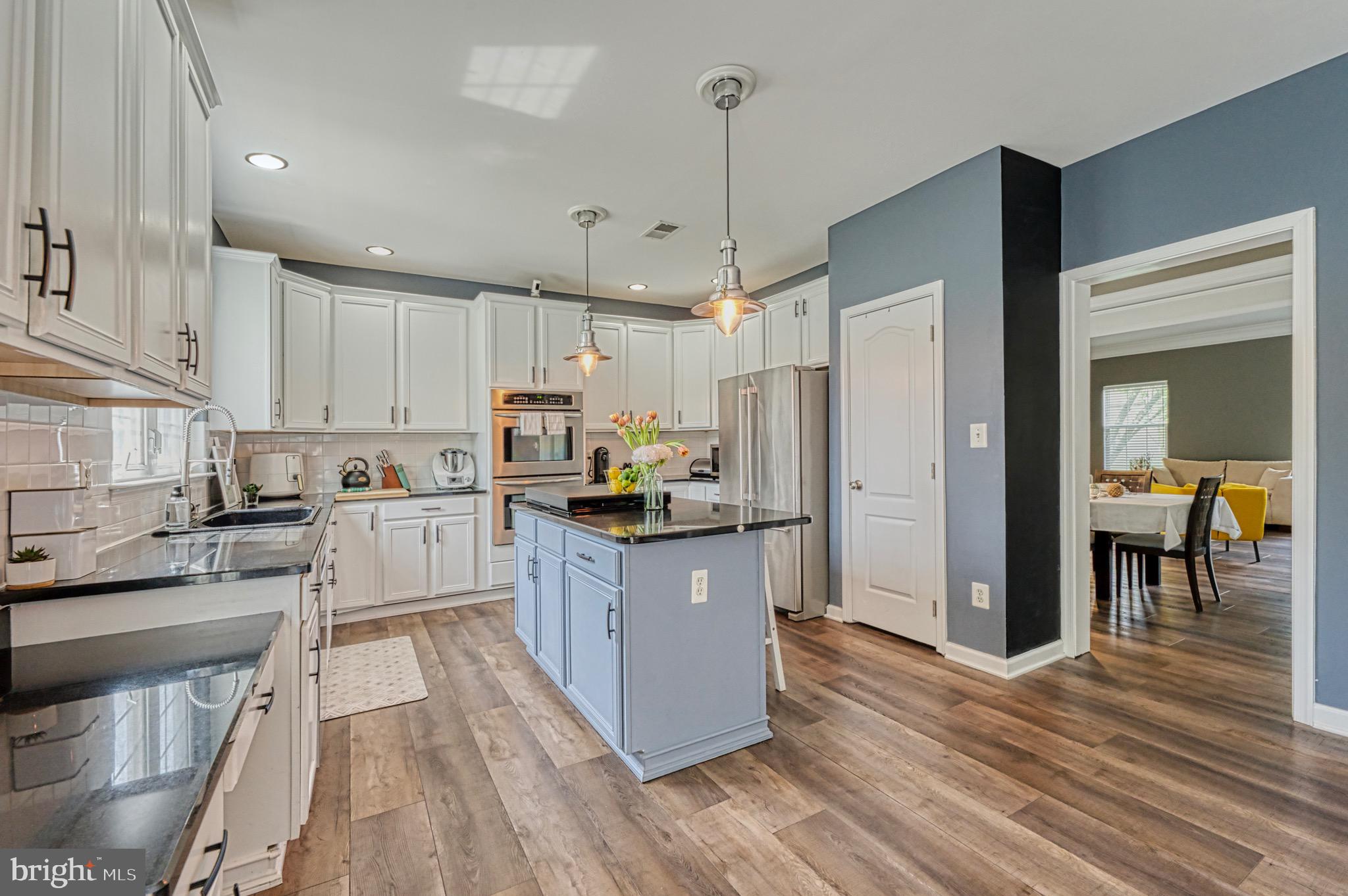 BELMONT - Residential