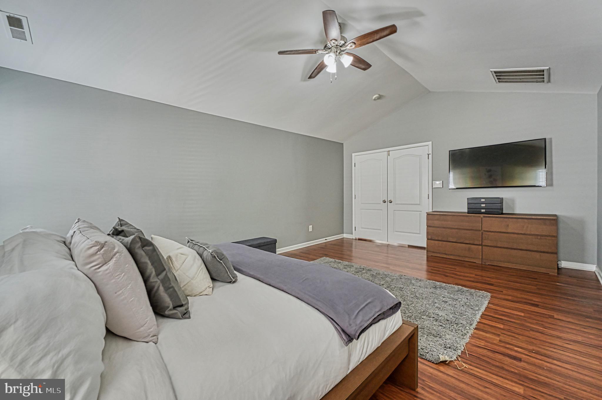 BELMONT - Residential