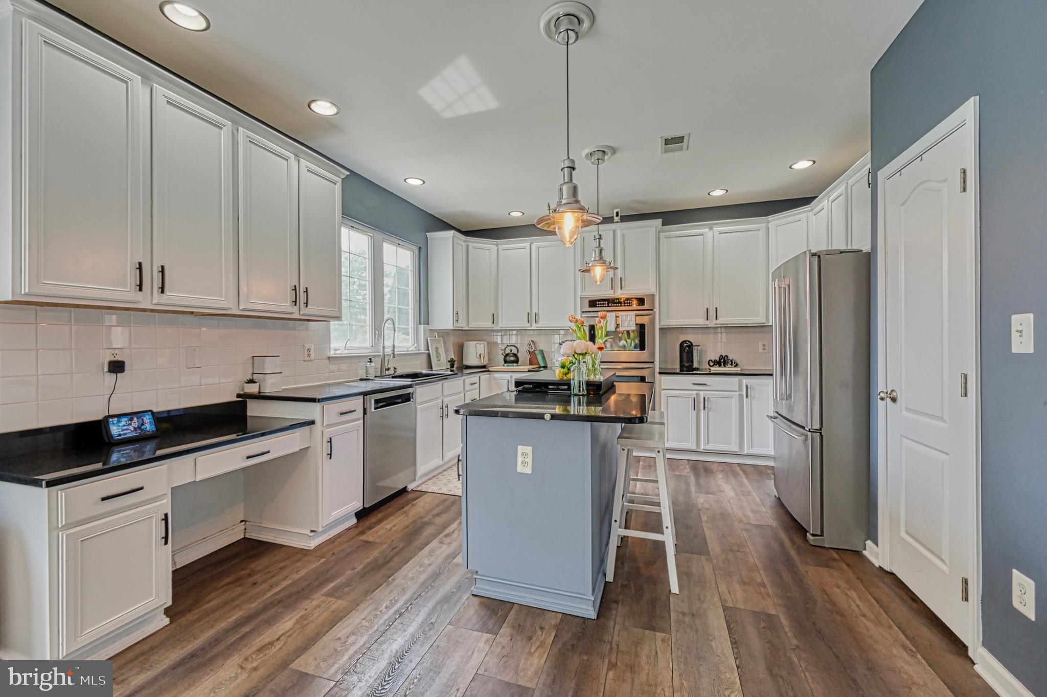 BELMONT - Residential