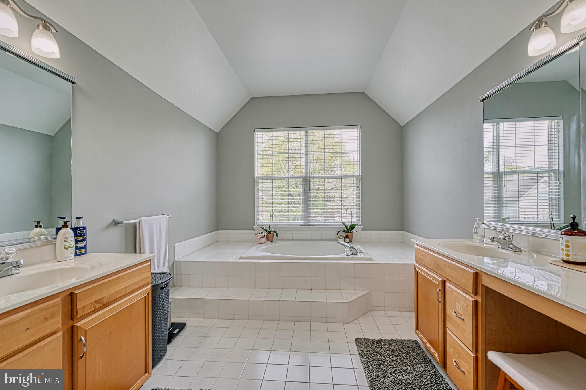 BELMONT - Residential