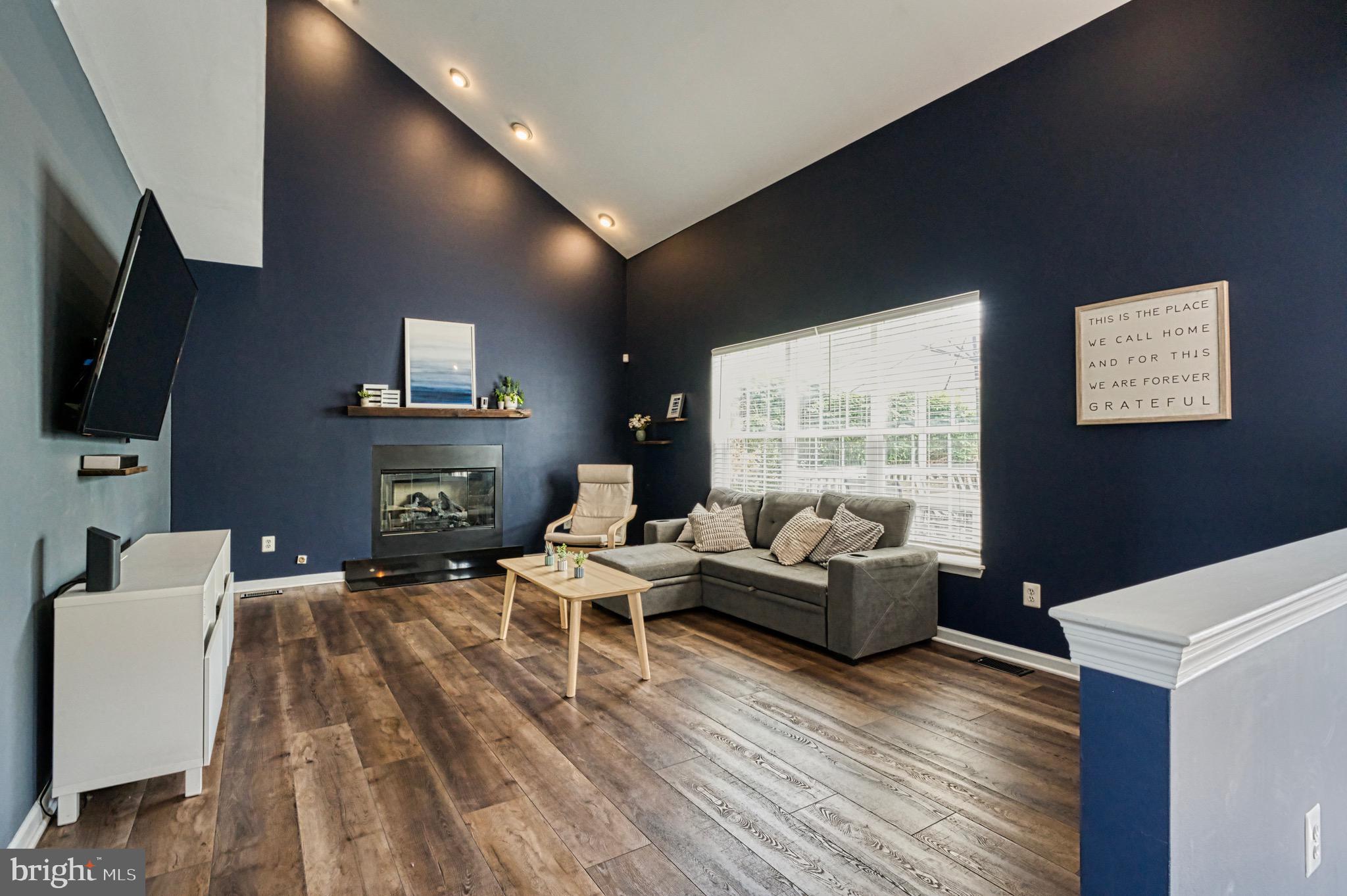 BELMONT - Residential