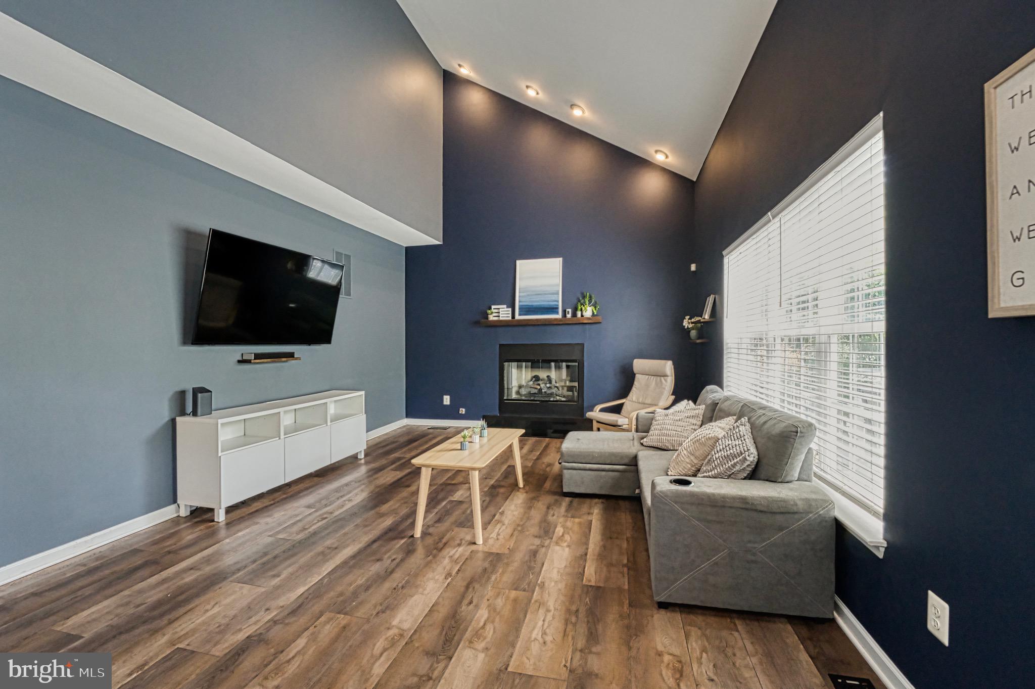 BELMONT - Residential