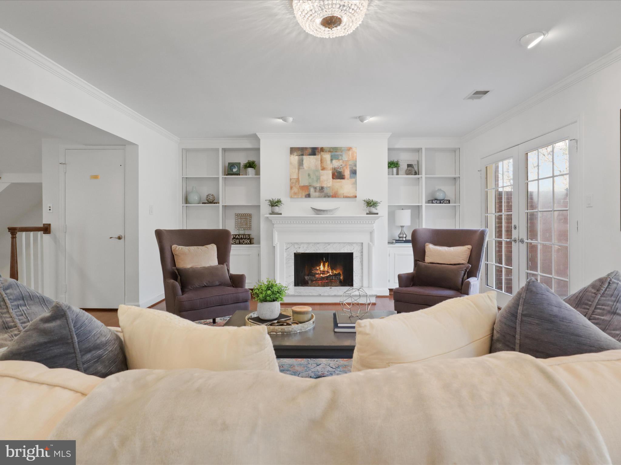 FOREST HILLS - Residential