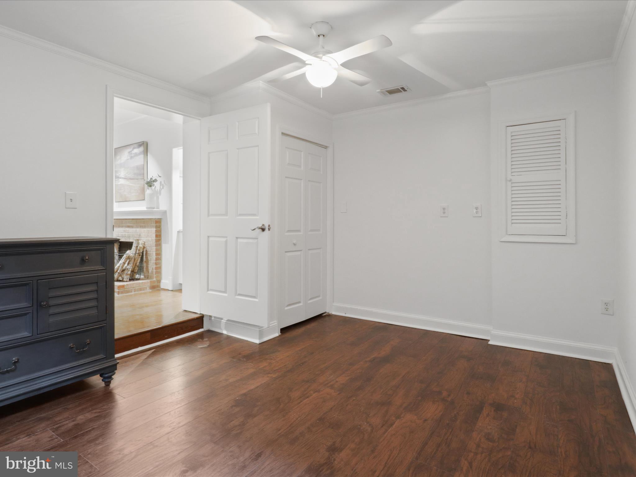 FOREST HILLS - Residential