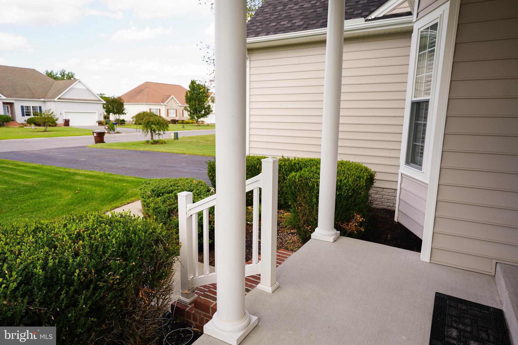 EAST FIELD - Residential