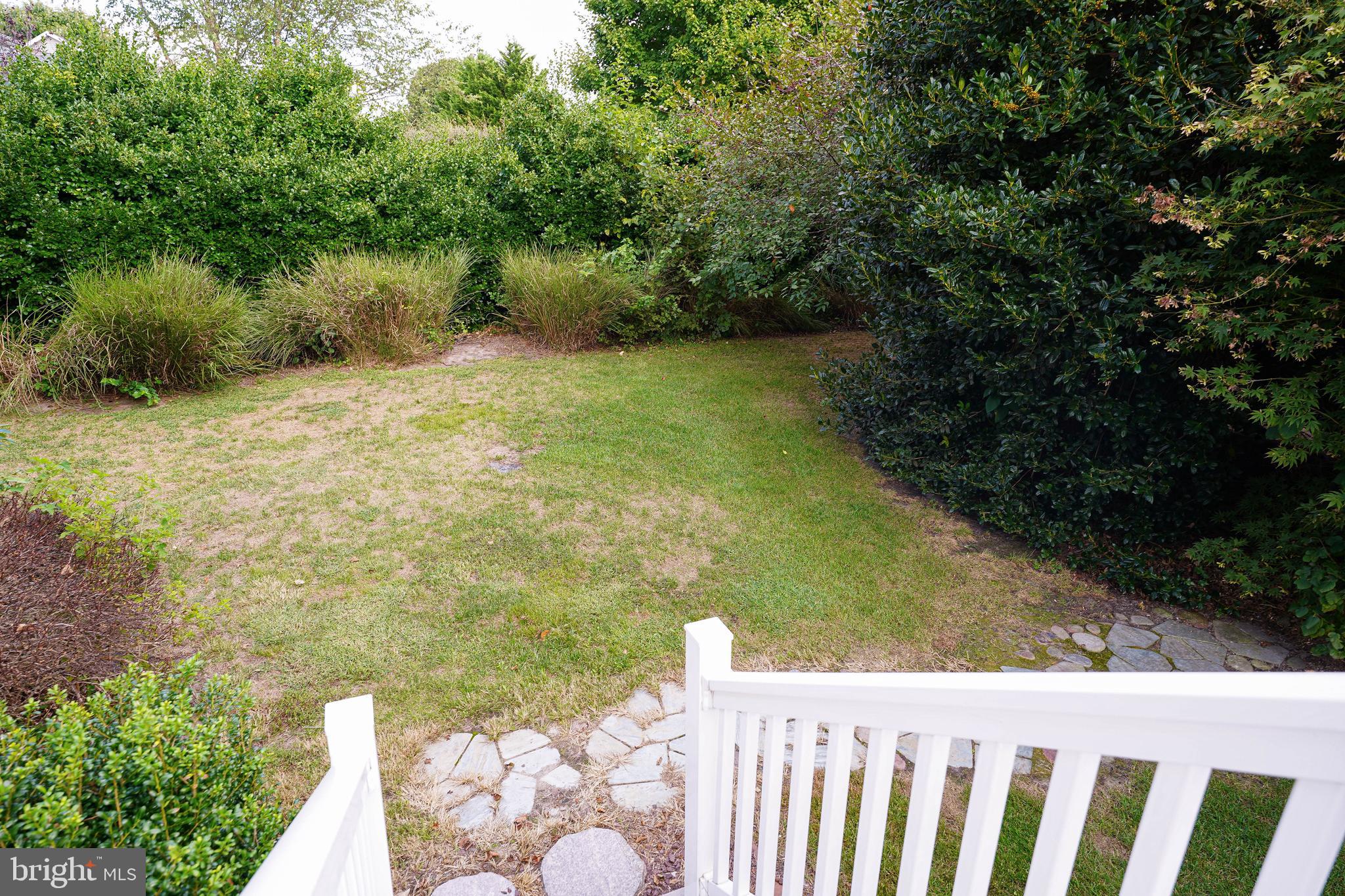 EAST FIELD - Residential