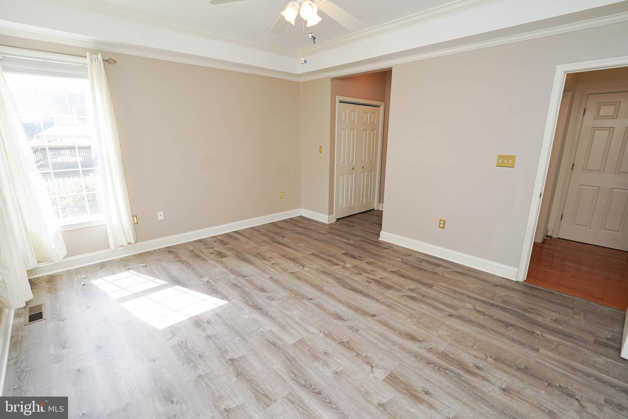 EAST FIELD - Residential