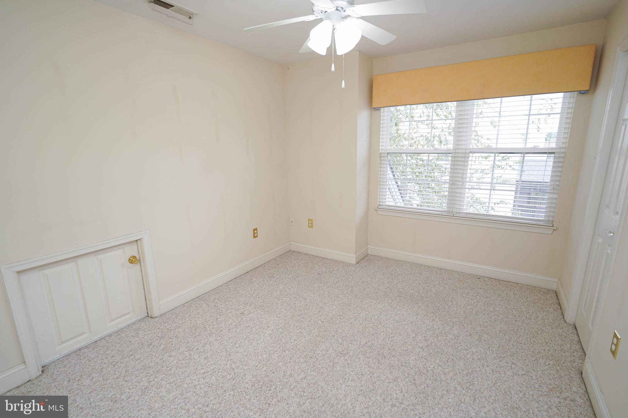 EAST FIELD - Residential