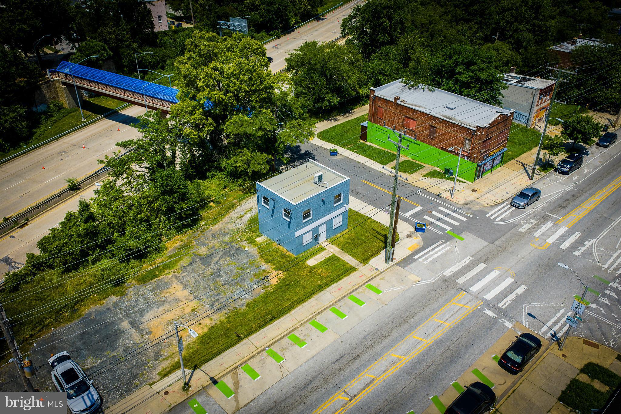 ALBEMARLE SQUARE - Residential