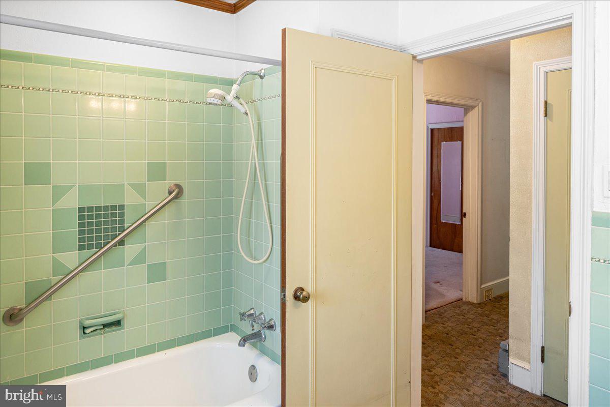 DOYLESTOWN COMMONS - Residential