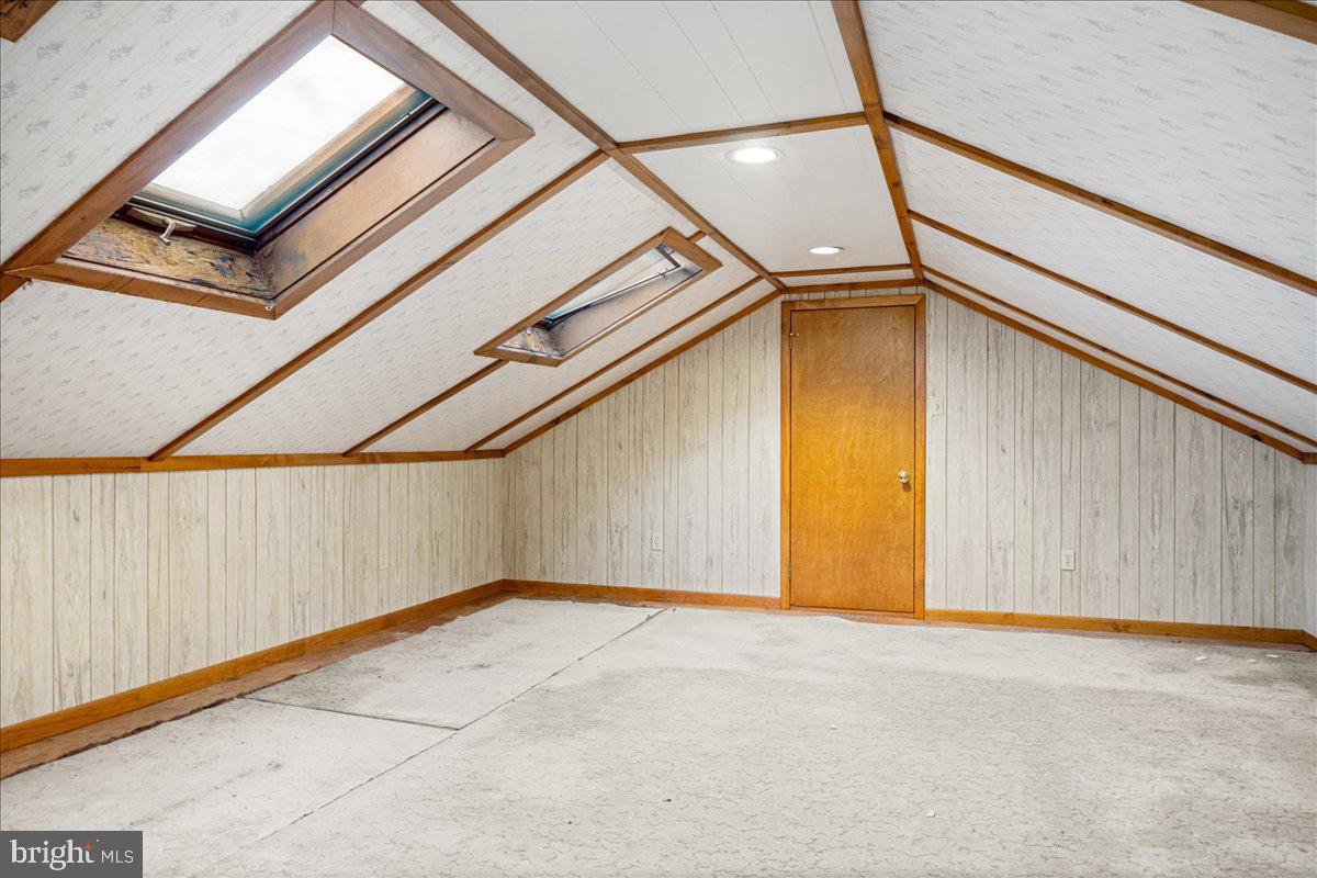 DOYLESTOWN COMMONS - Residential