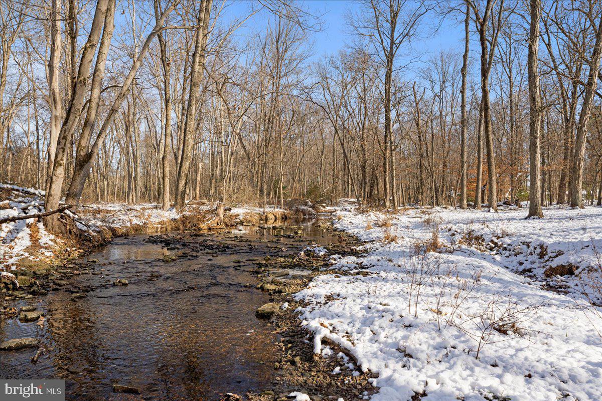 DOYLESTOWN COMMONS - Residential