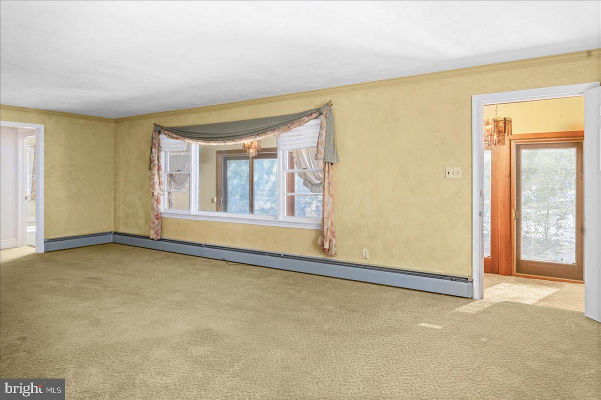 DOYLESTOWN COMMONS - Residential