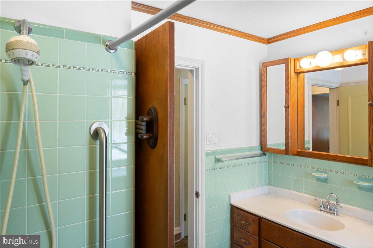 DOYLESTOWN COMMONS - Residential