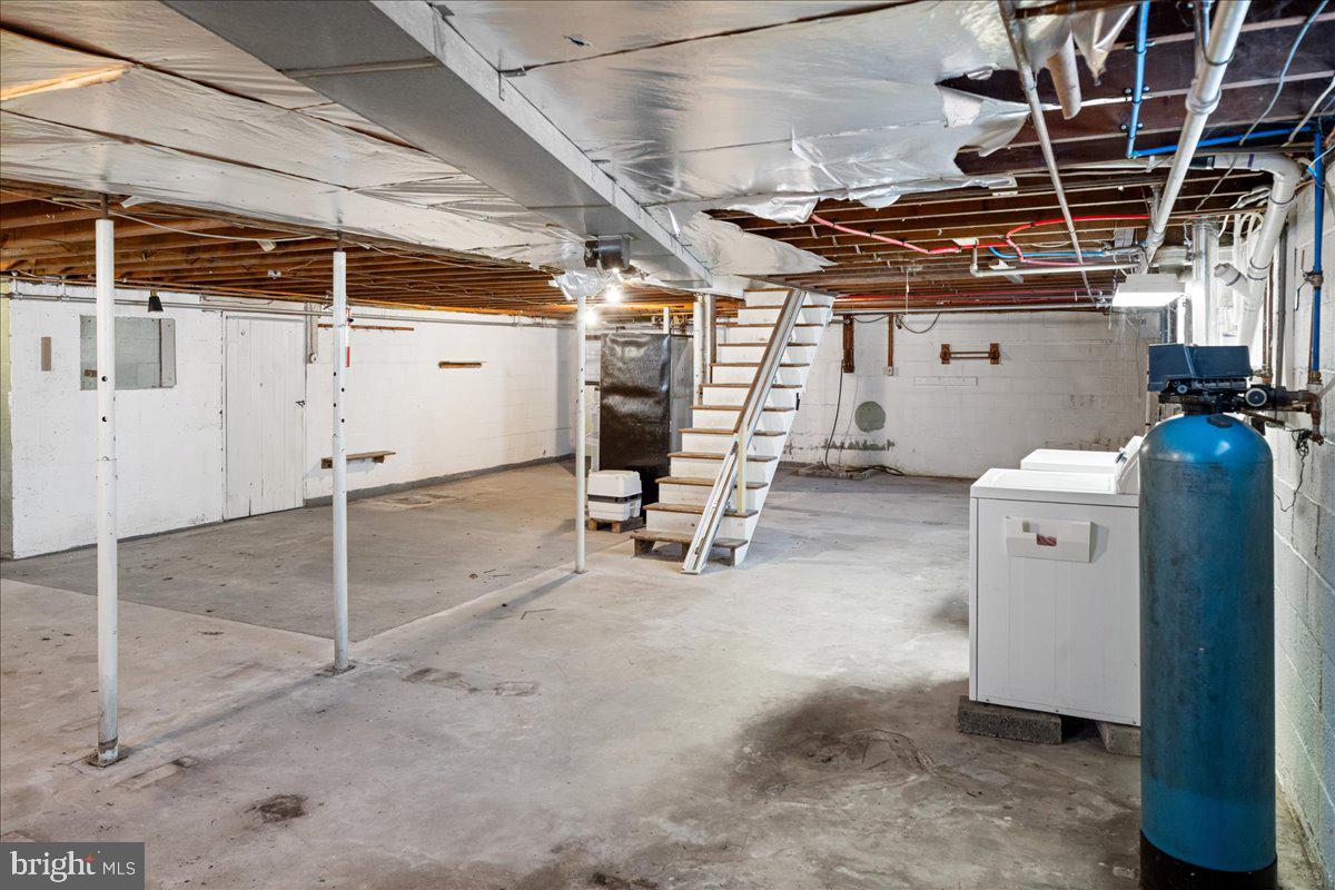 DOYLESTOWN COMMONS - Residential