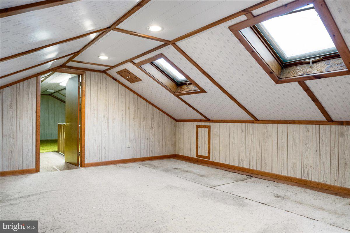 DOYLESTOWN COMMONS - Residential