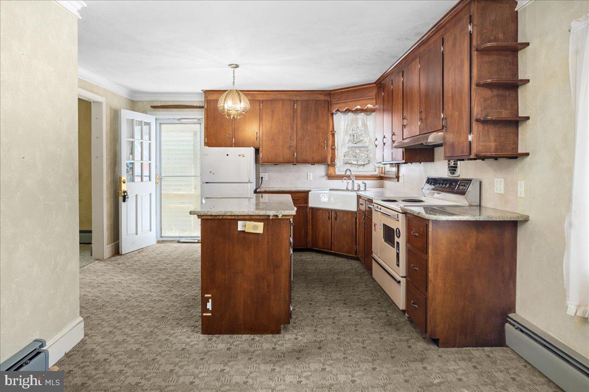 DOYLESTOWN COMMONS - Residential