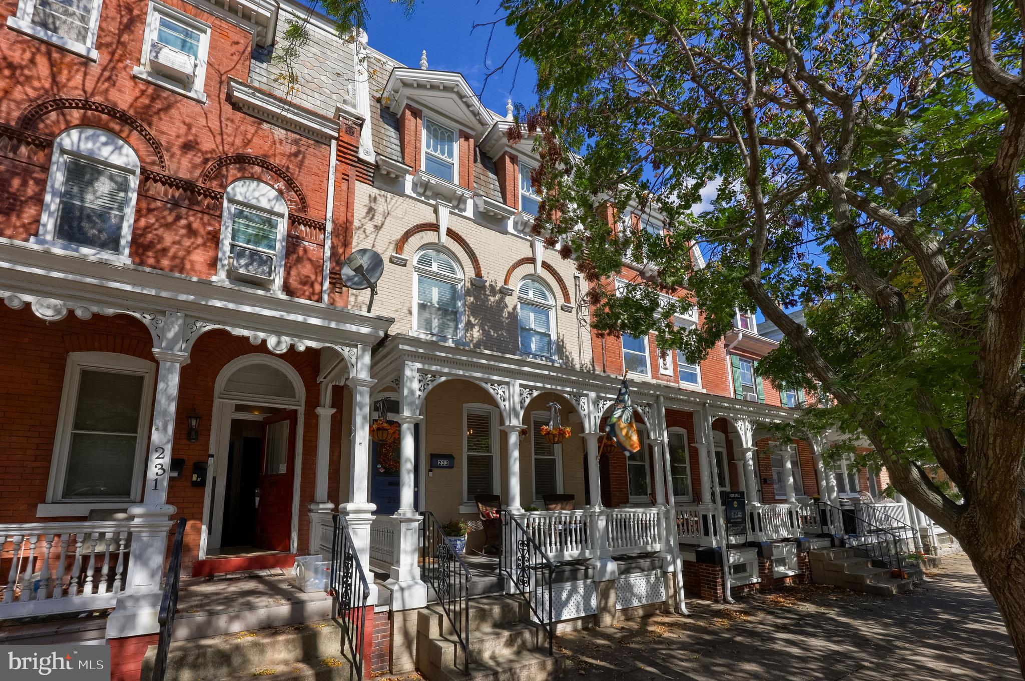 233 E NEW STREET
