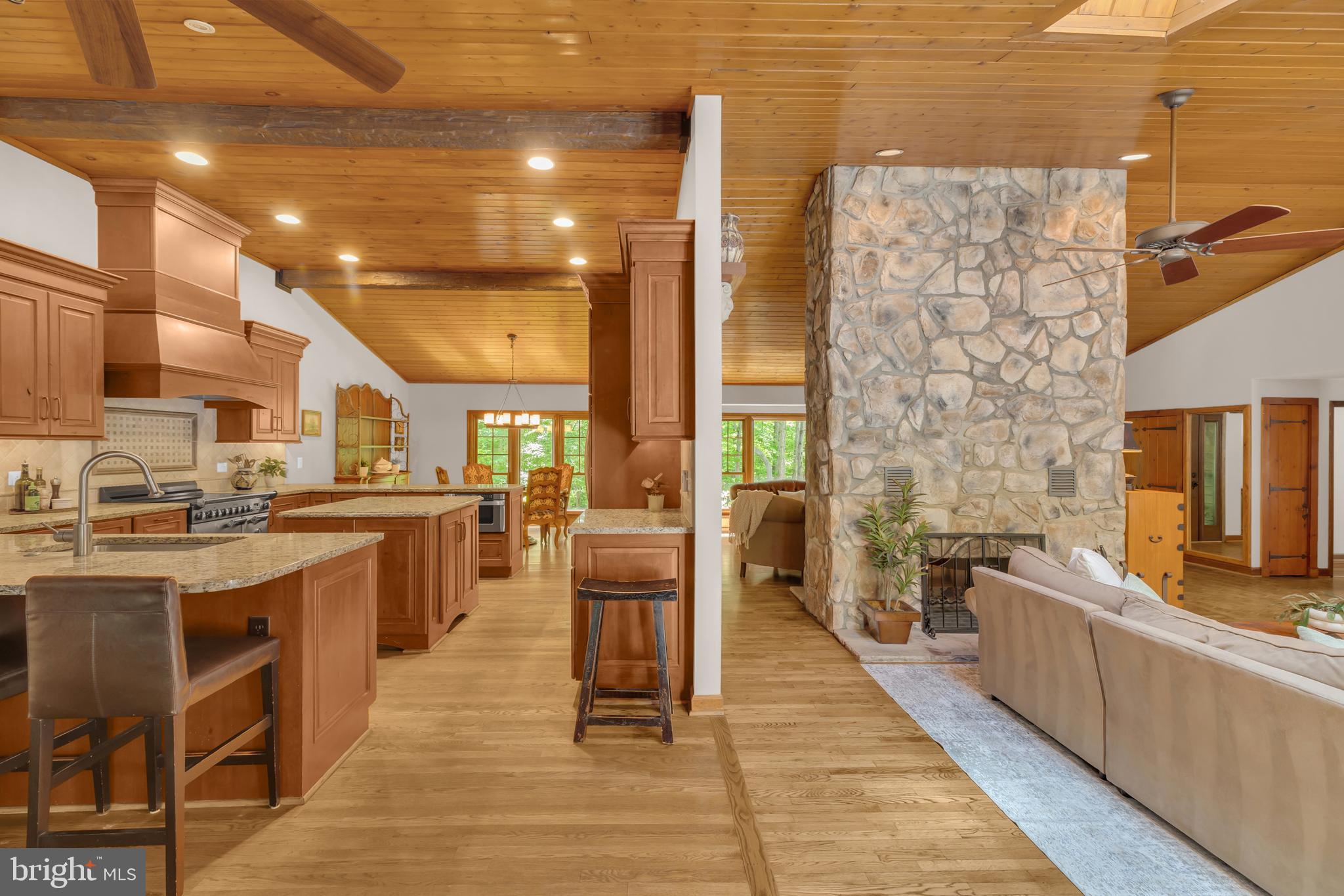 DOMINION VALLEY HUNT - Residential