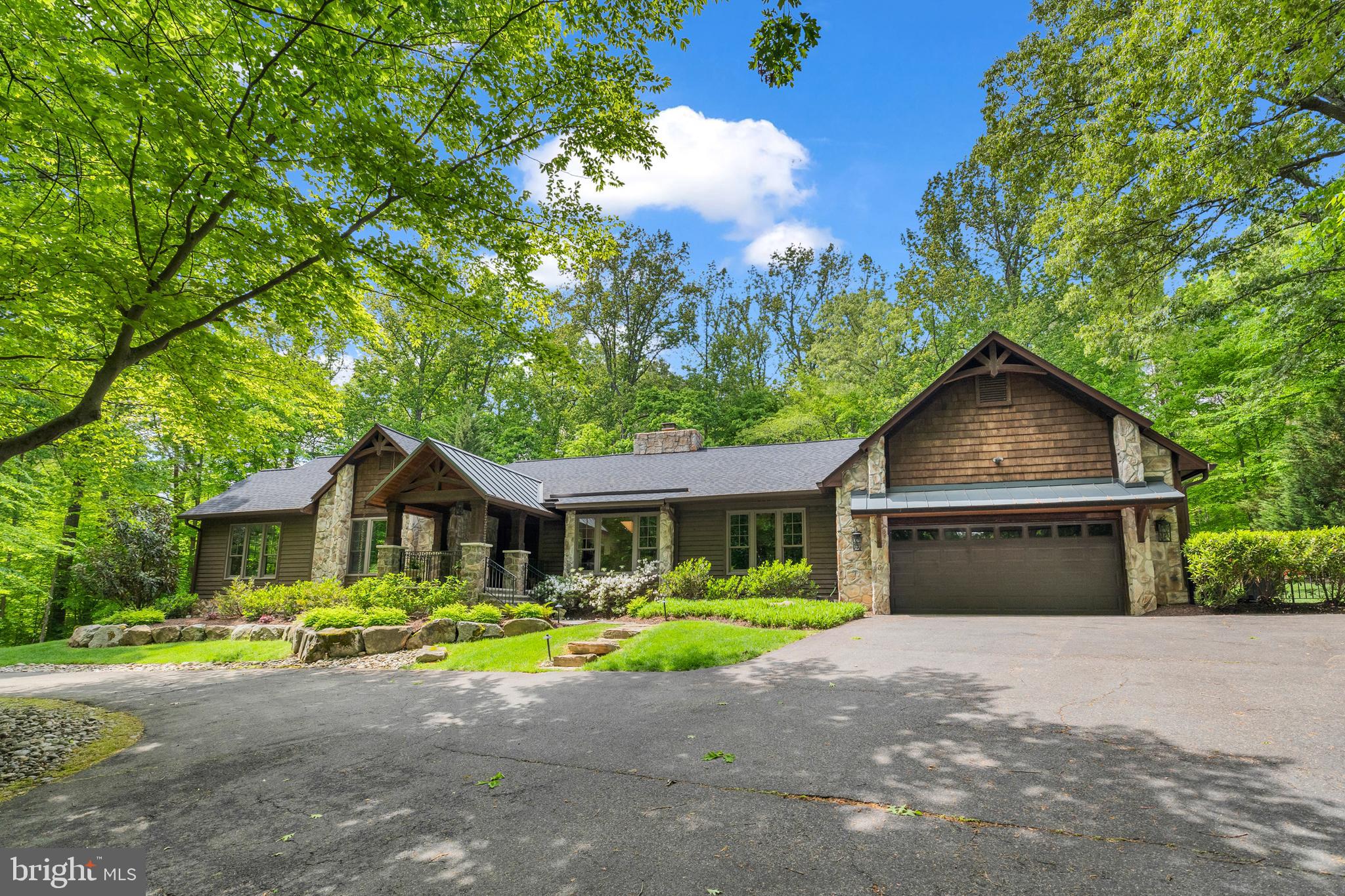 DOMINION VALLEY HUNT - Residential