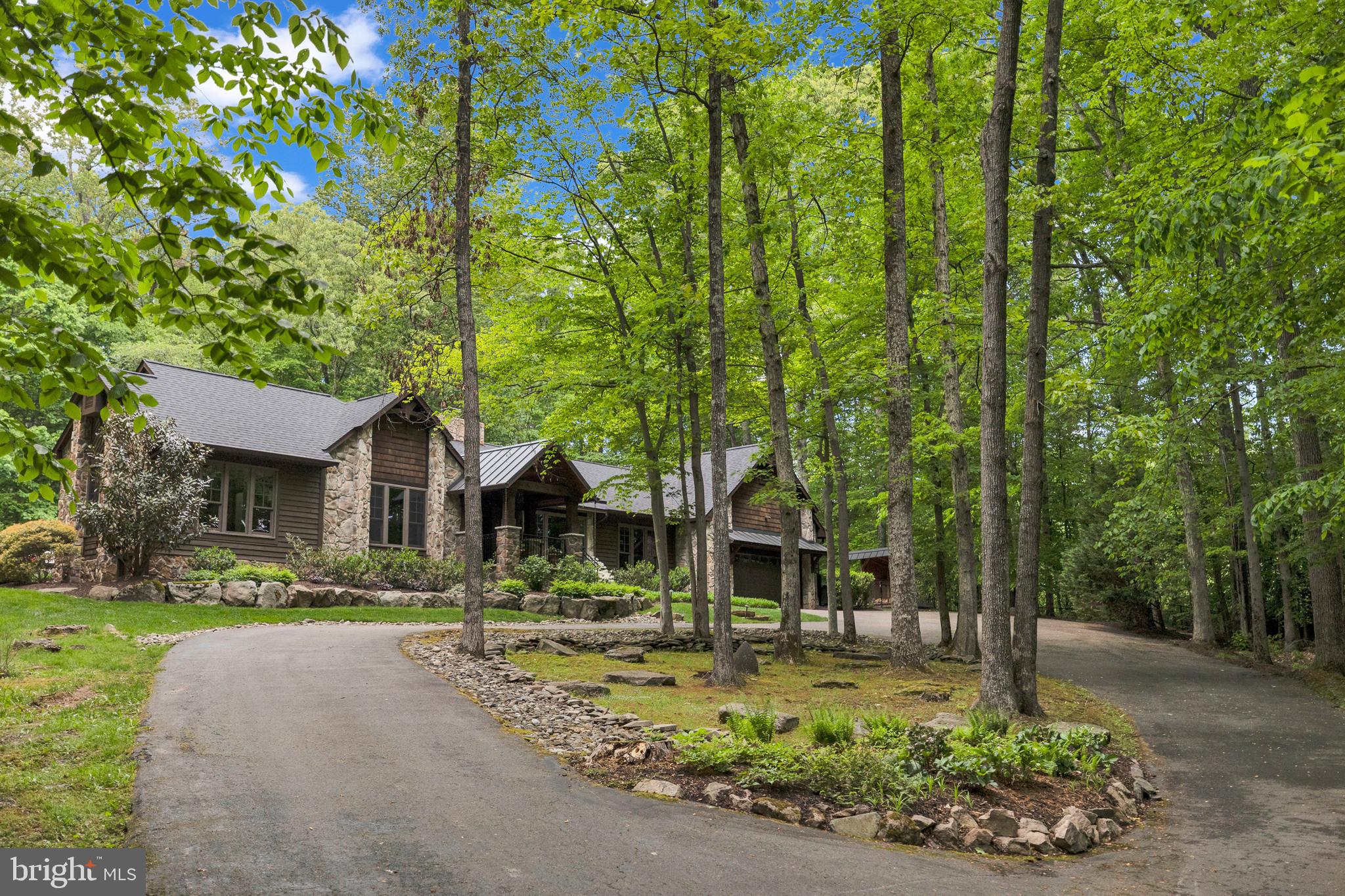 DOMINION VALLEY HUNT - Residential