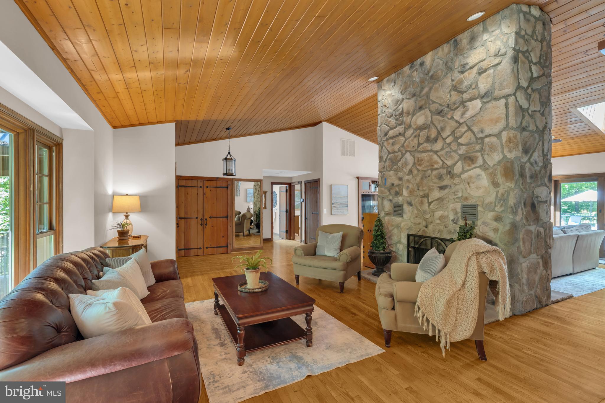DOMINION VALLEY HUNT - Residential