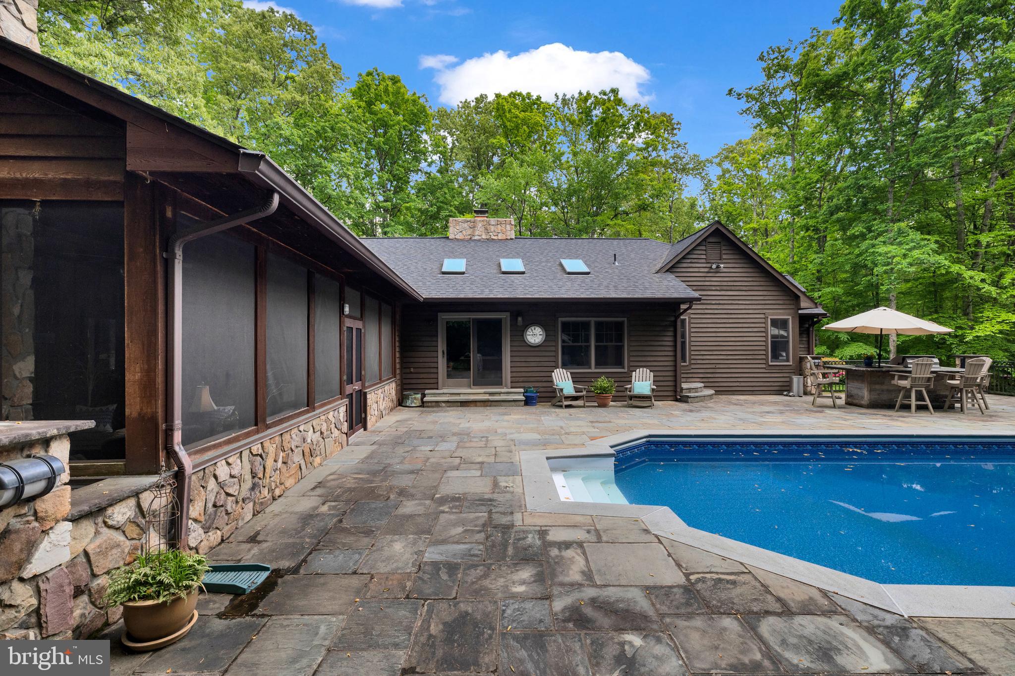 DOMINION VALLEY HUNT - Residential
