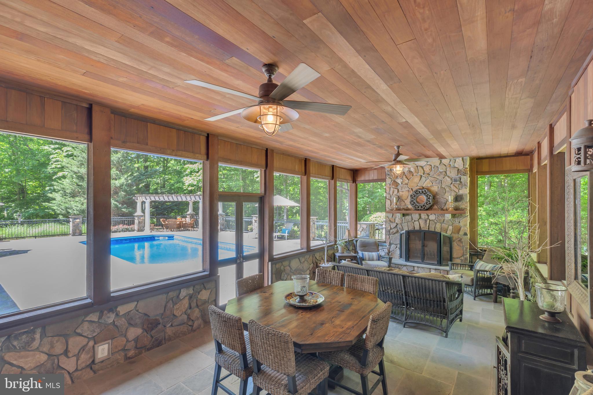 DOMINION VALLEY HUNT - Residential