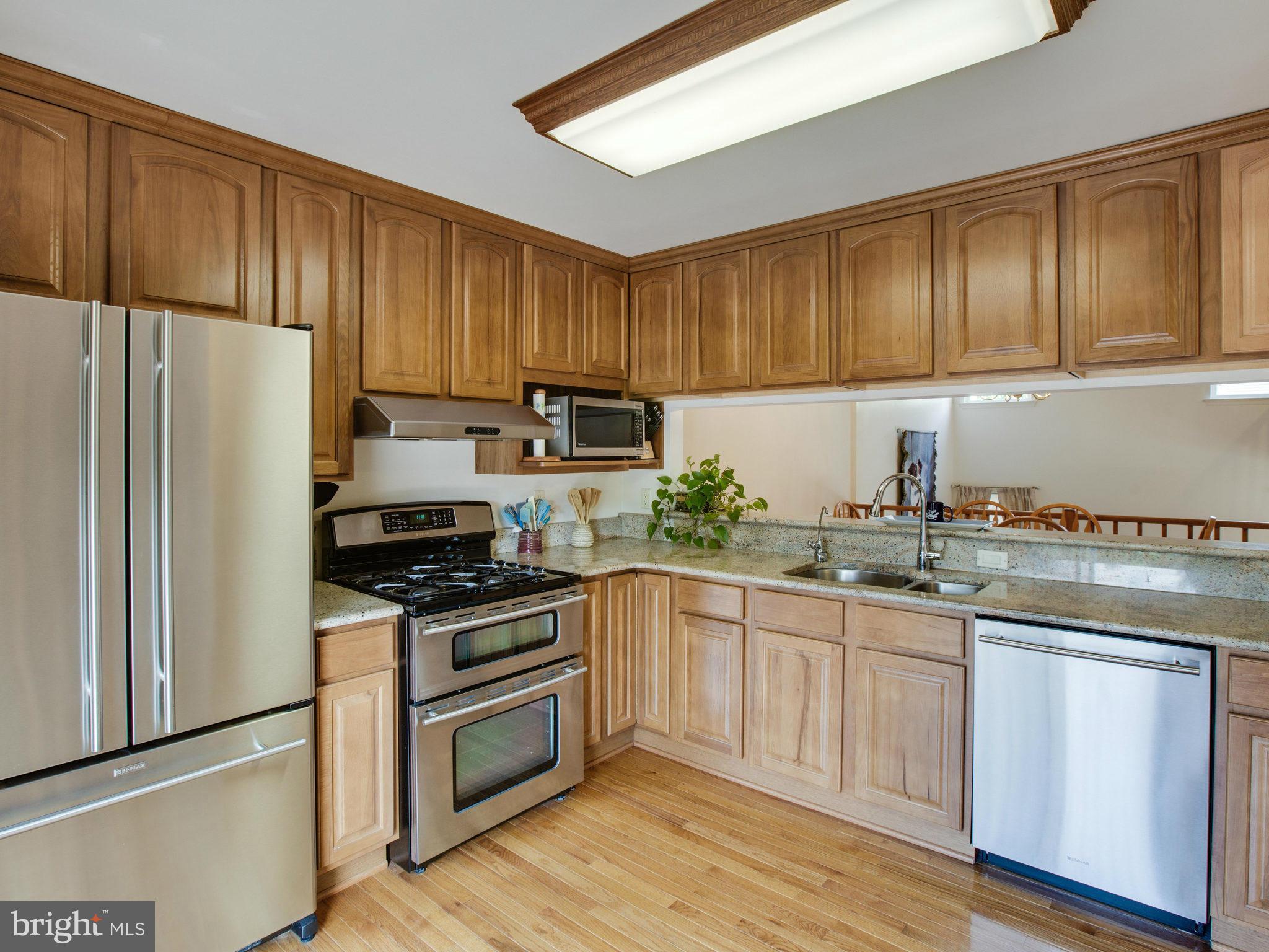 PINECREST - Residential