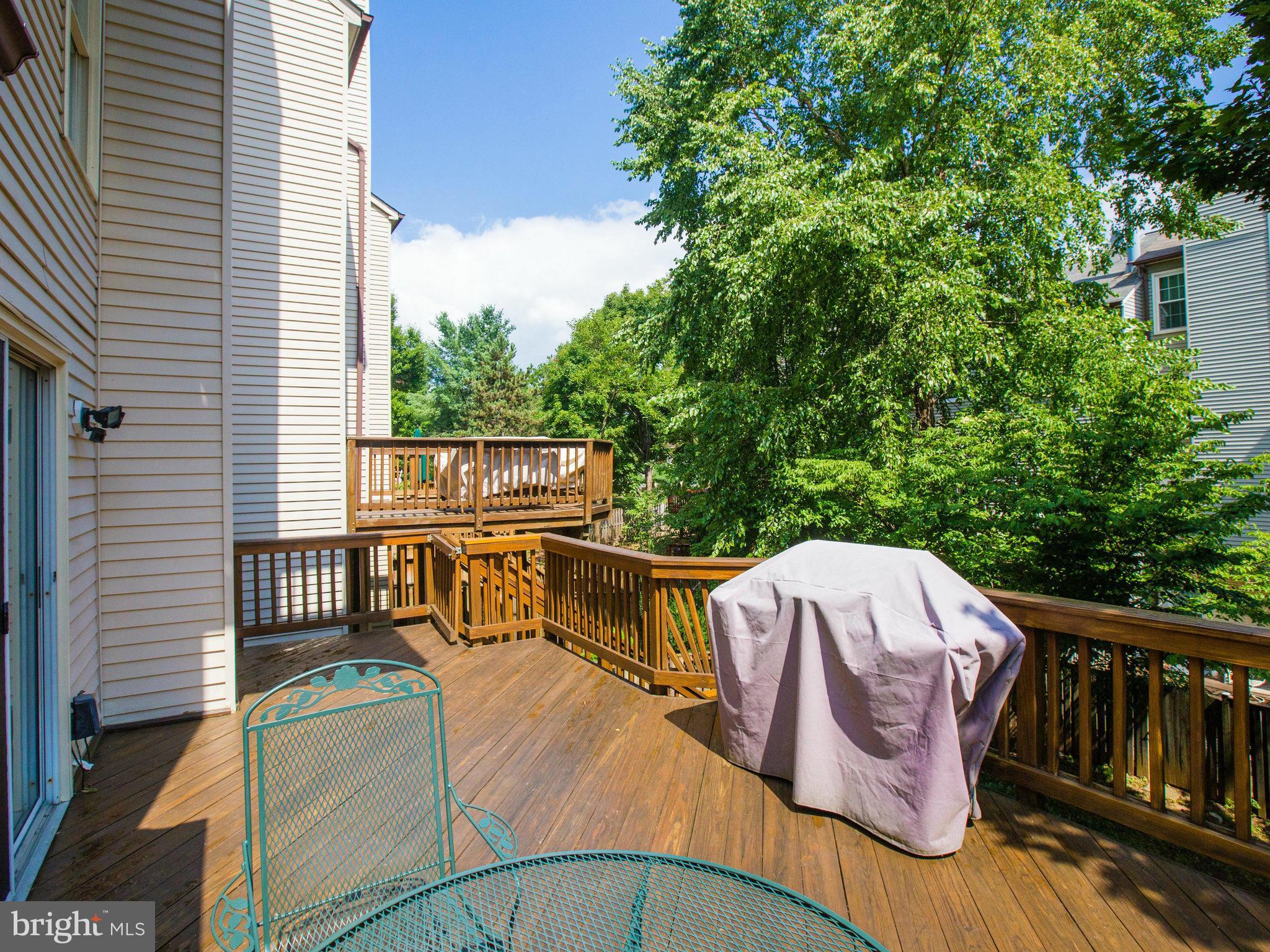 PINECREST - Residential