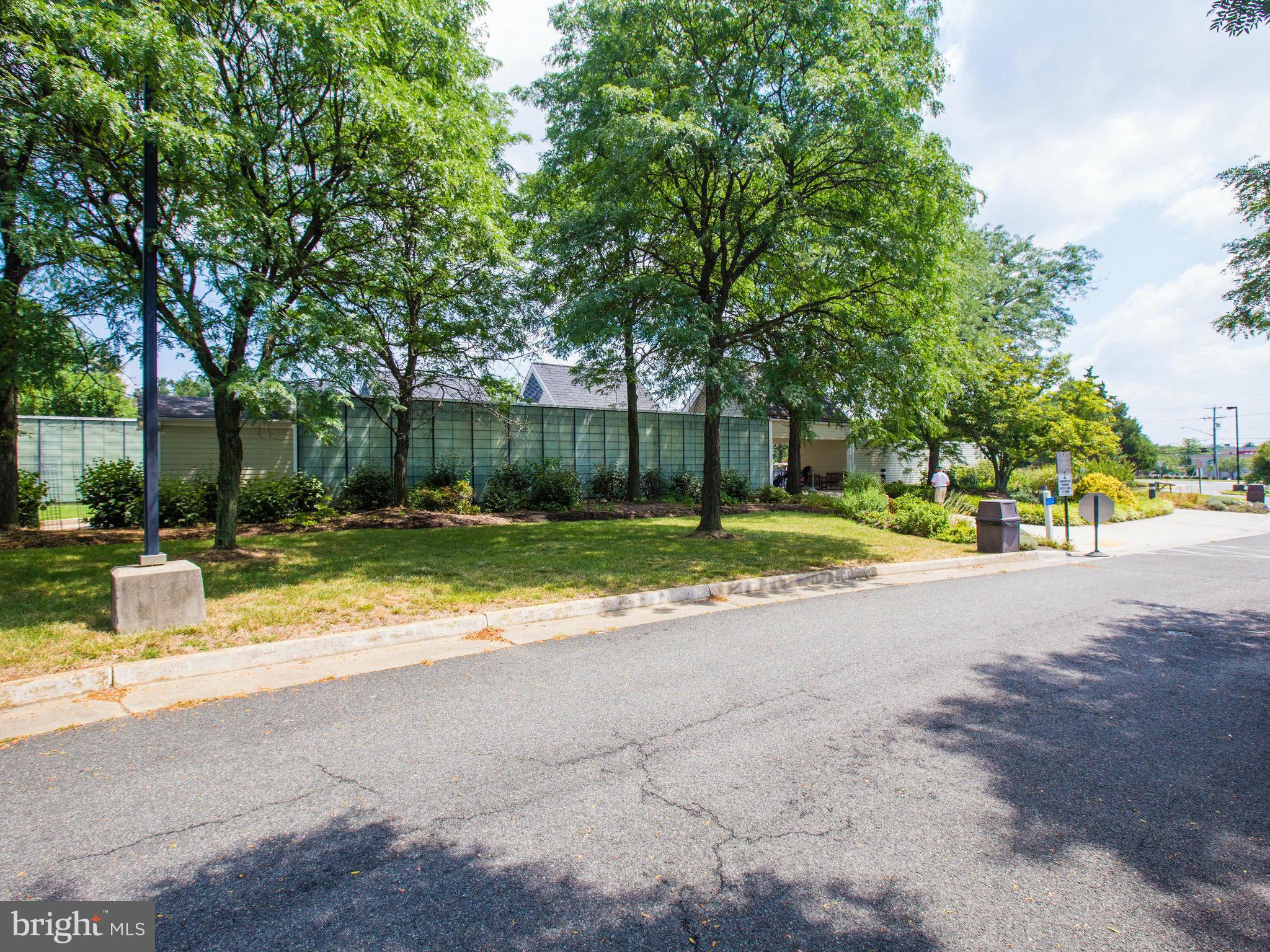 PINECREST - Residential