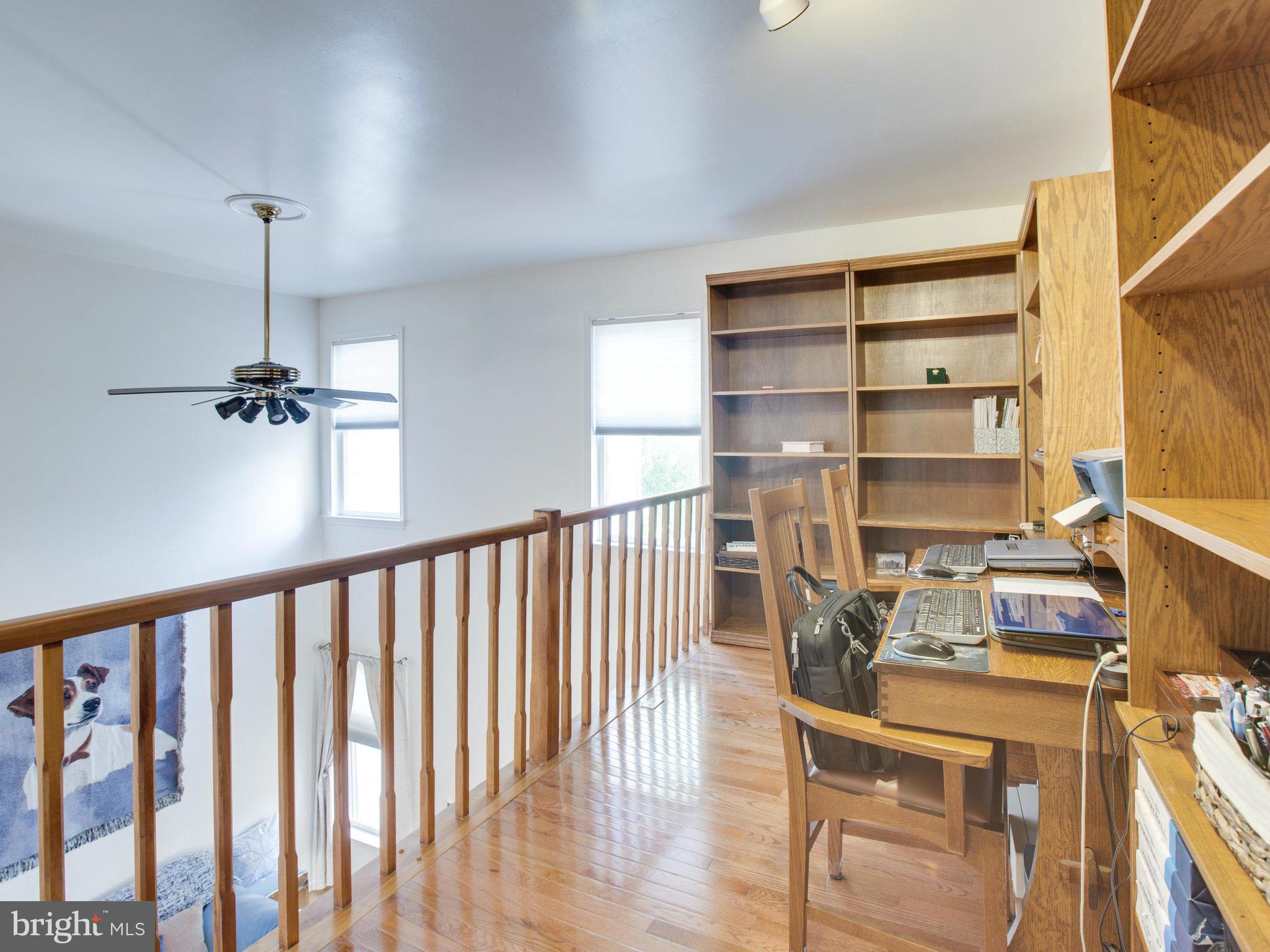 PINECREST - Residential