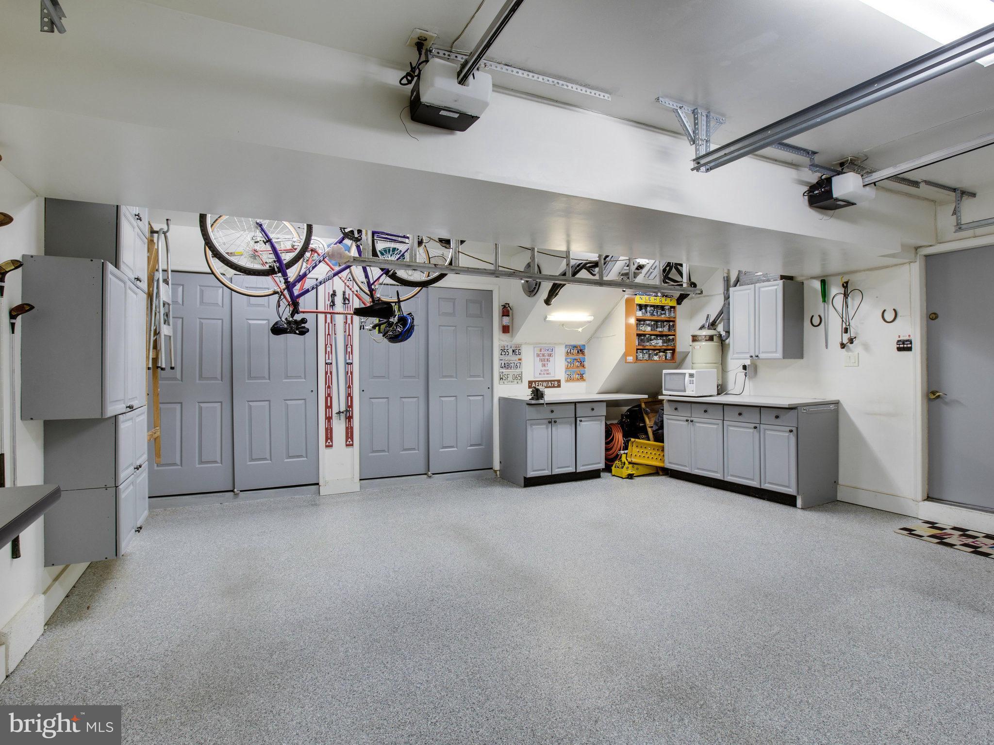 PINECREST - Residential