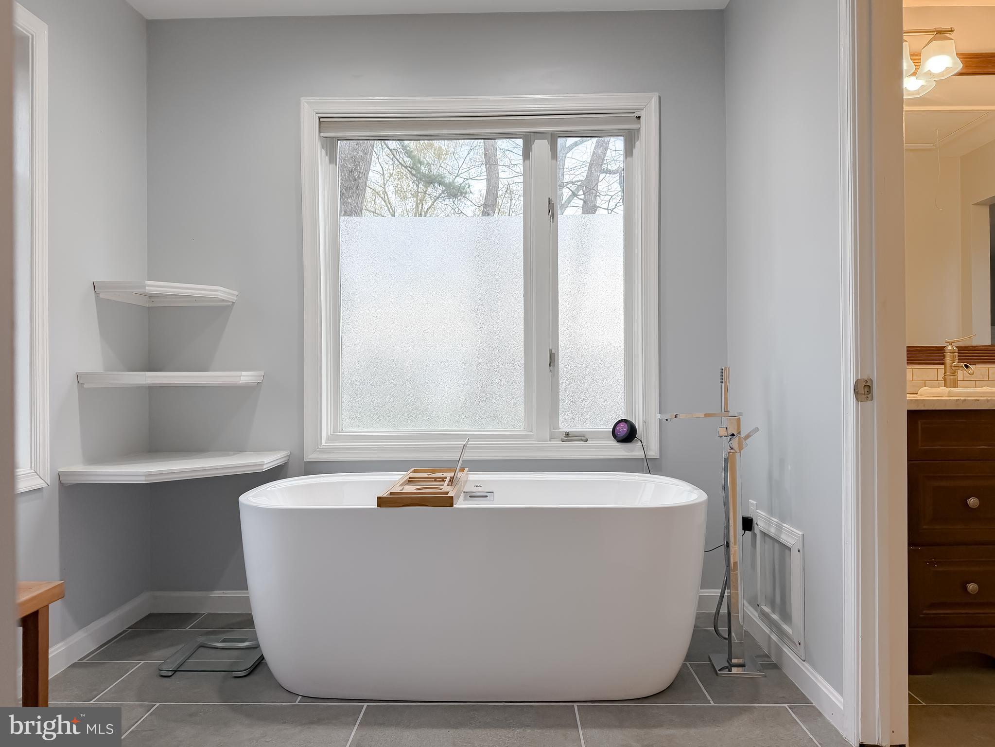 SWAN POINT - Residential