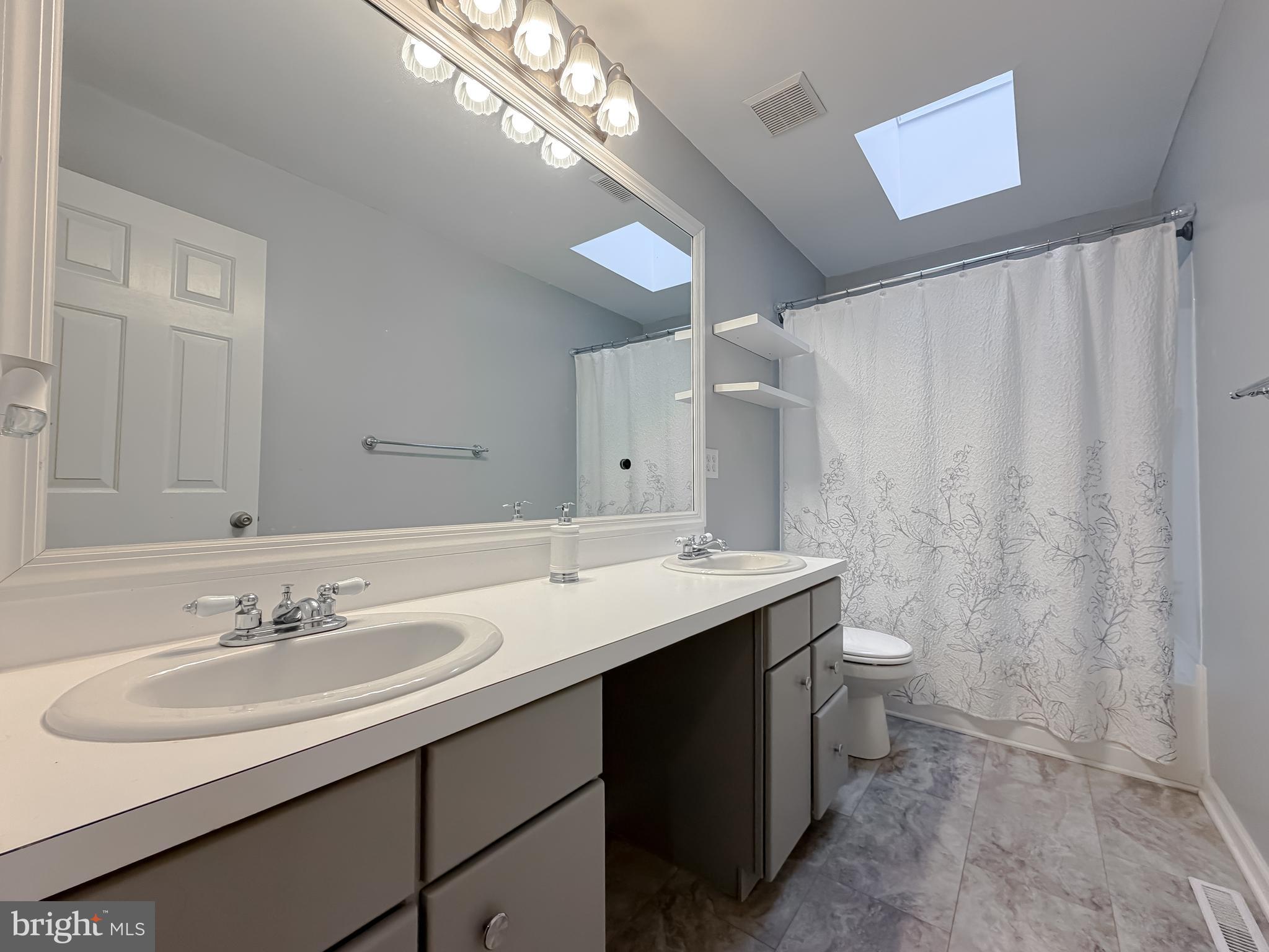 SWAN POINT - Residential