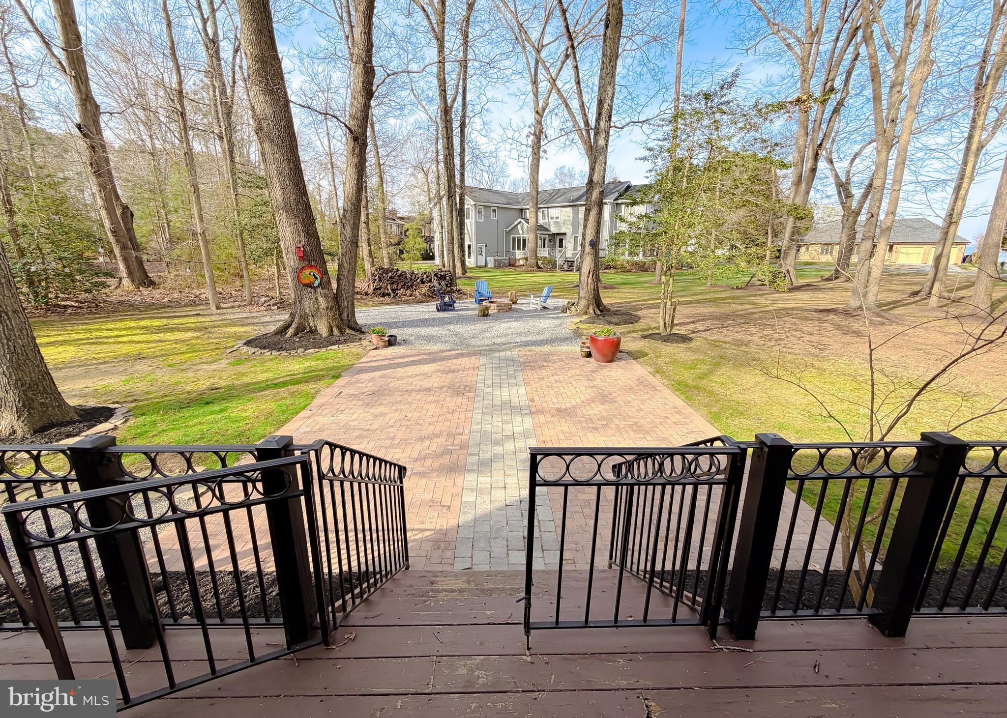 SWAN POINT - Residential