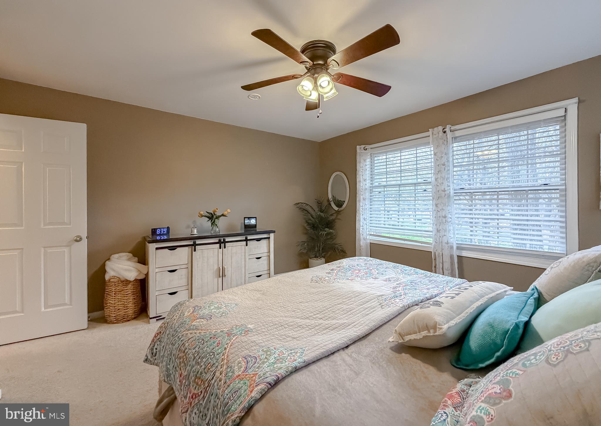 SWAN POINT - Residential