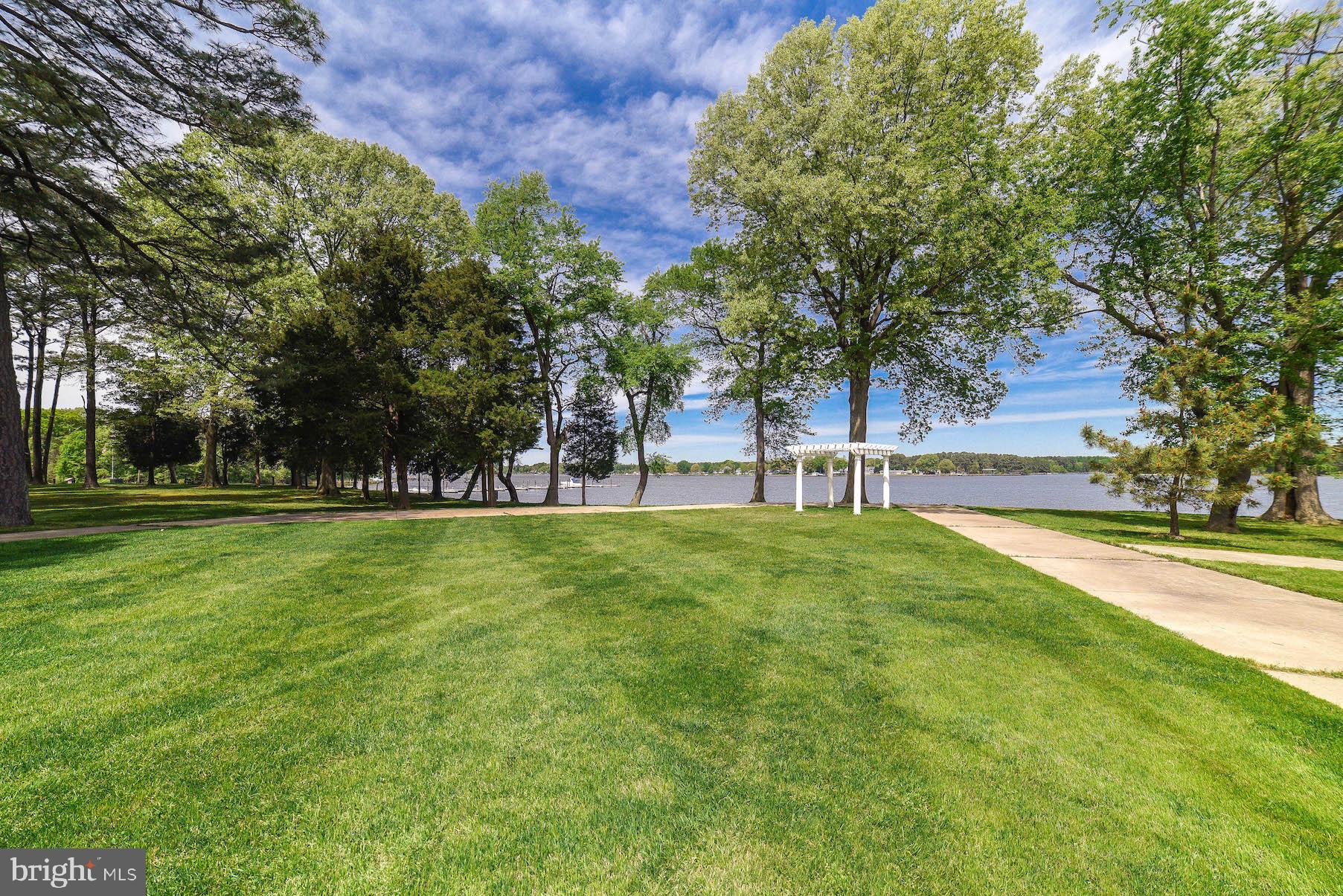 SWAN POINT - Residential