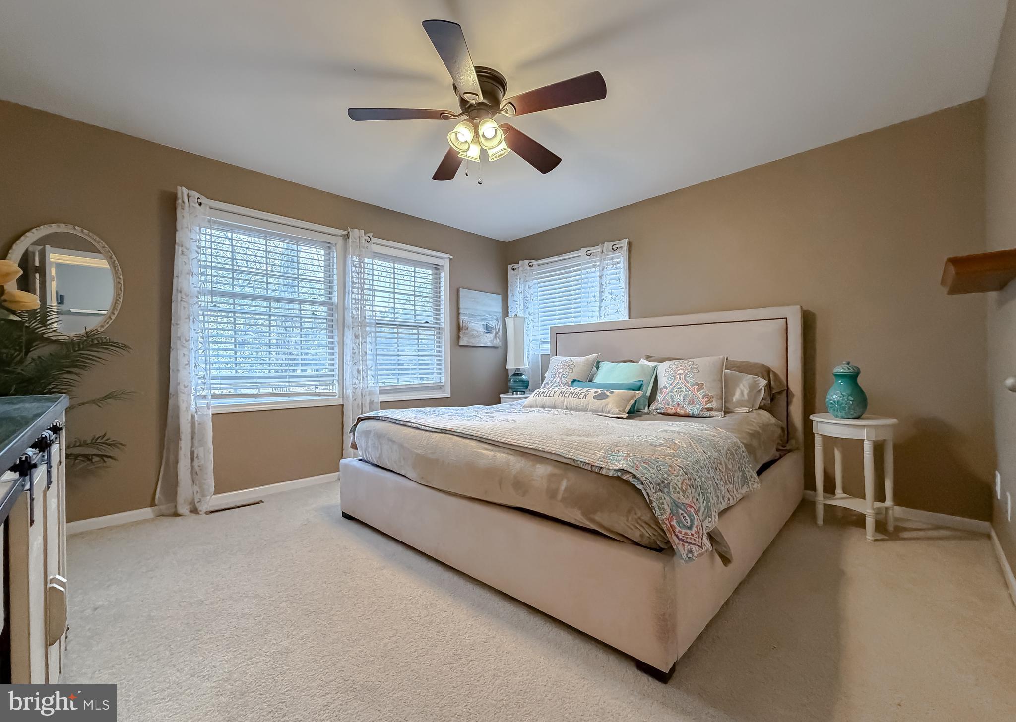 SWAN POINT - Residential