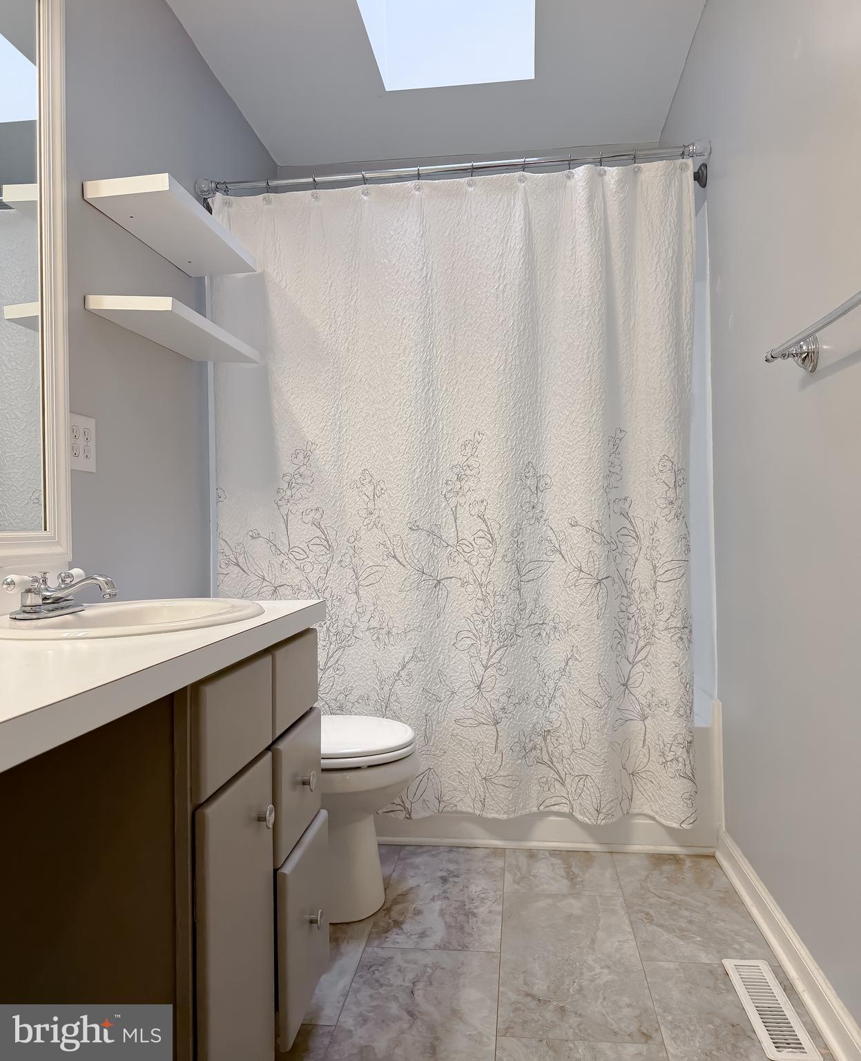 SWAN POINT - Residential