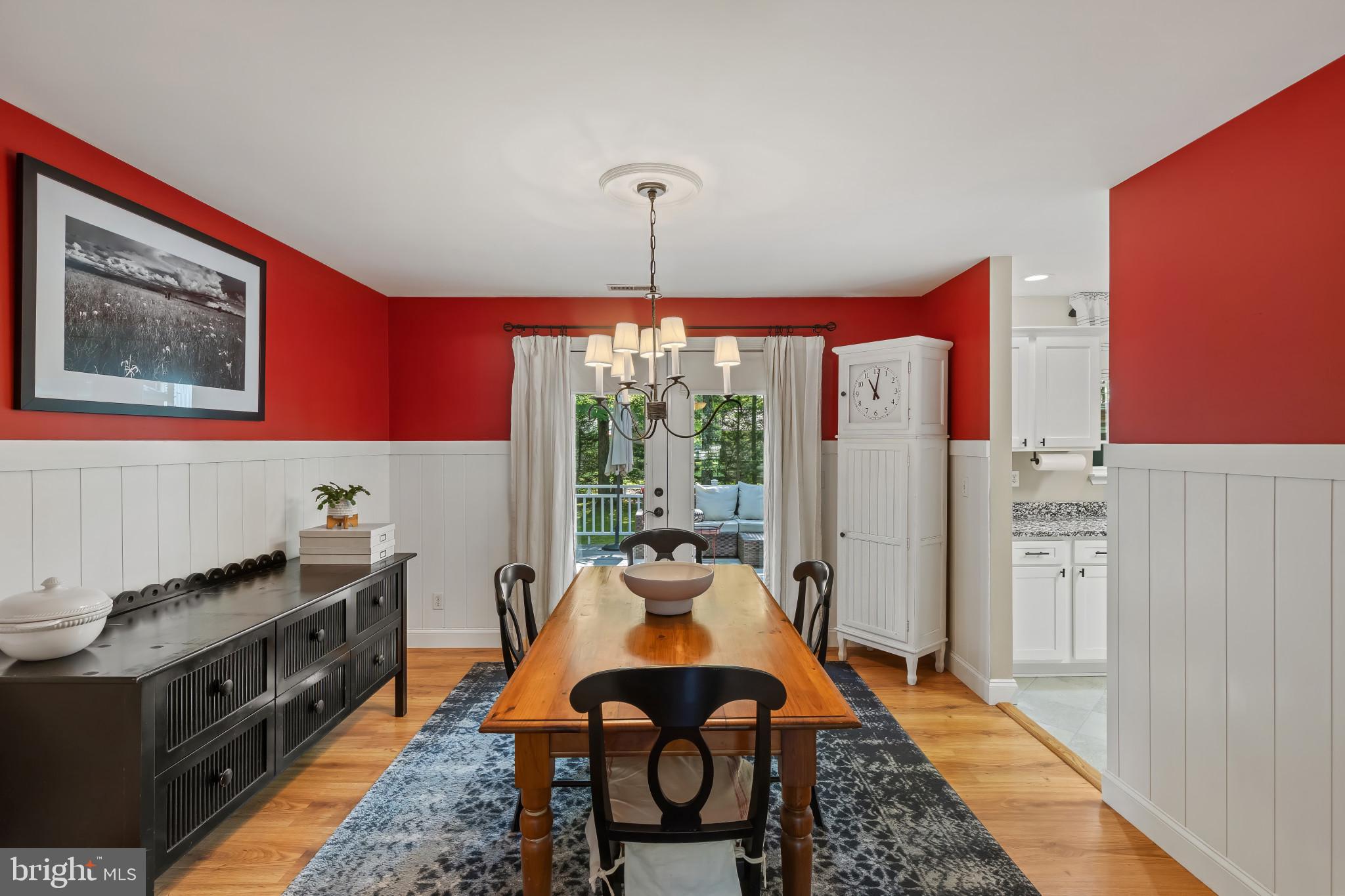 608 CLOVERFIELDS DRIVE