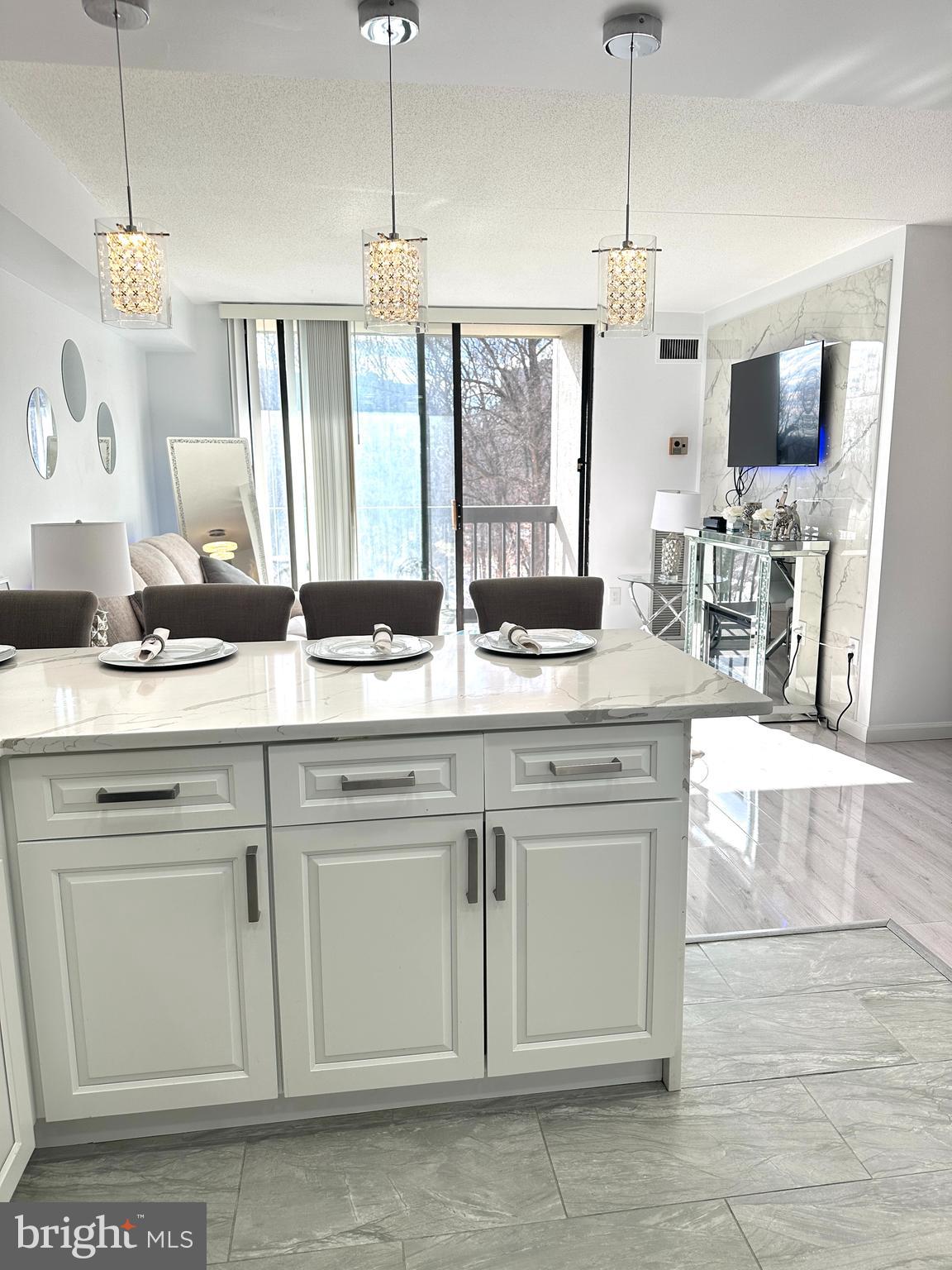 SENTINEL OF LANDMARK - Residential