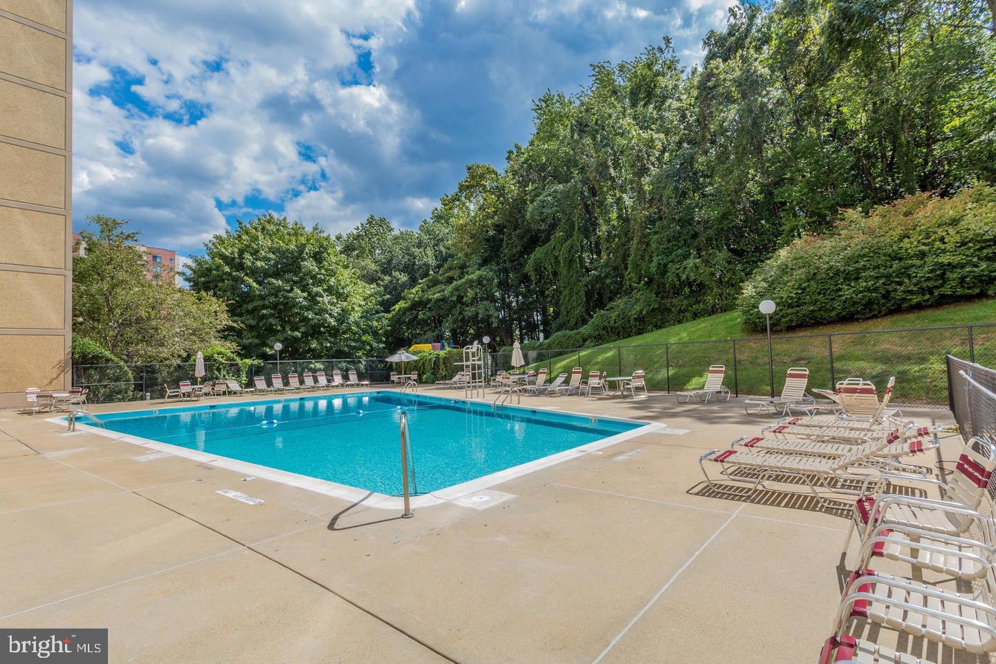 SENTINEL OF LANDMARK - Residential