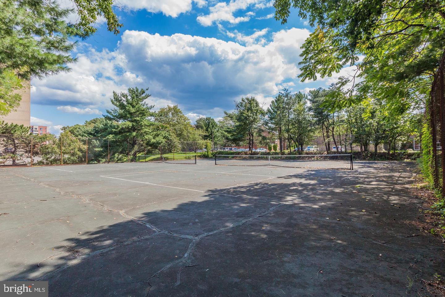 SENTINEL OF LANDMARK - Residential