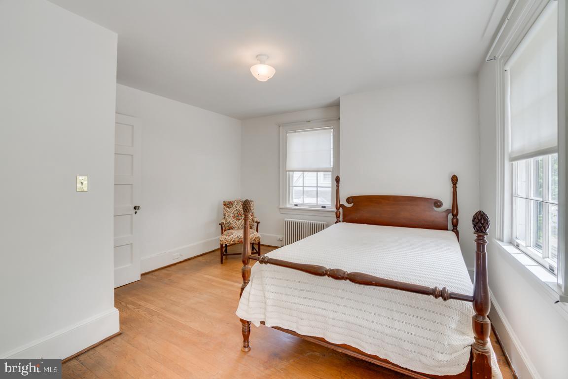 DOWNTOWN FREDERICKSBURG - Residential